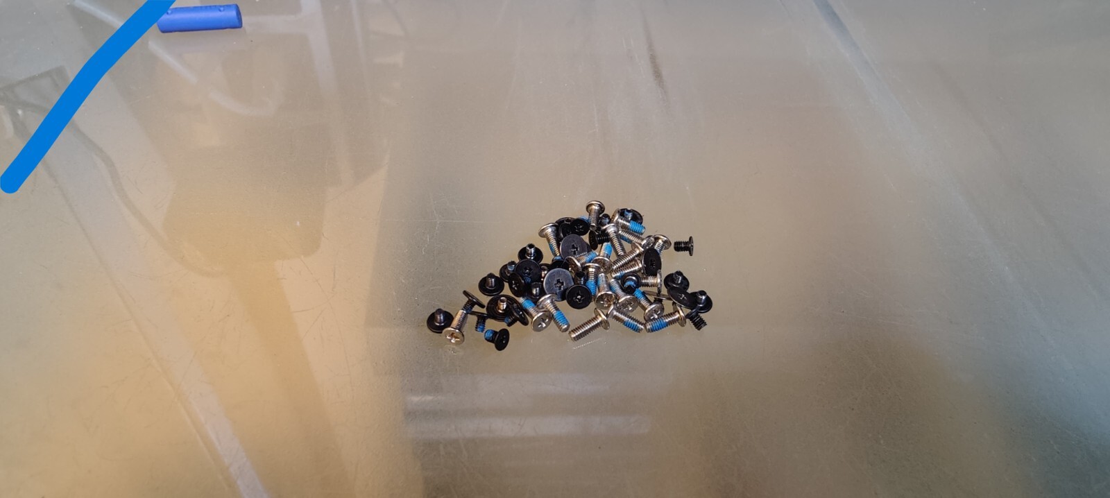 Acer F5-572 E5-573 E5-574 F5-571 Screws Screws