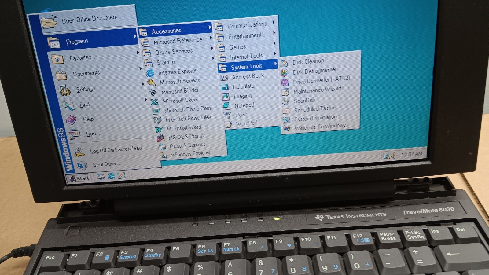 Vintage Texas Instruments TravelMate 6030 Laptop Windows 98 SE Operating System