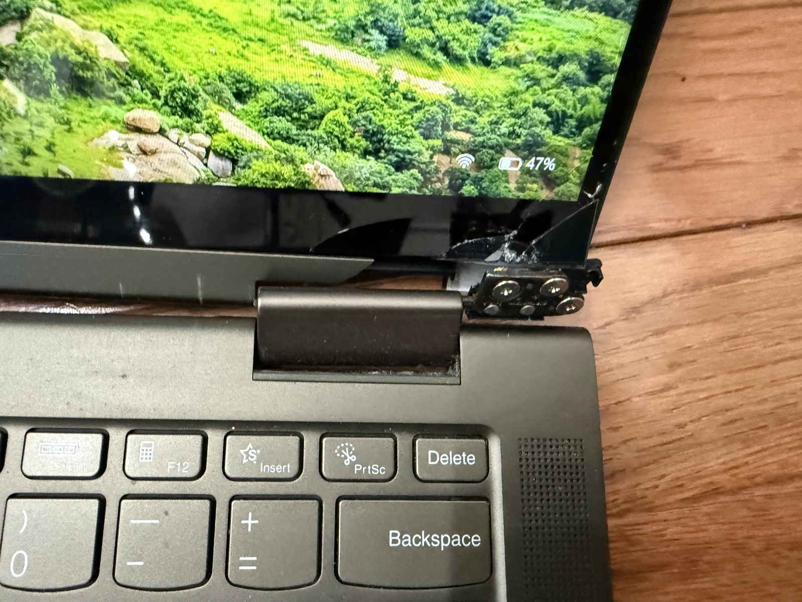 Lenovo Yoga 7 14ITL5 i5-1135G7 2.40GHz 12gb Ram 256gb FOR PARTS / REPAIR (READ)
