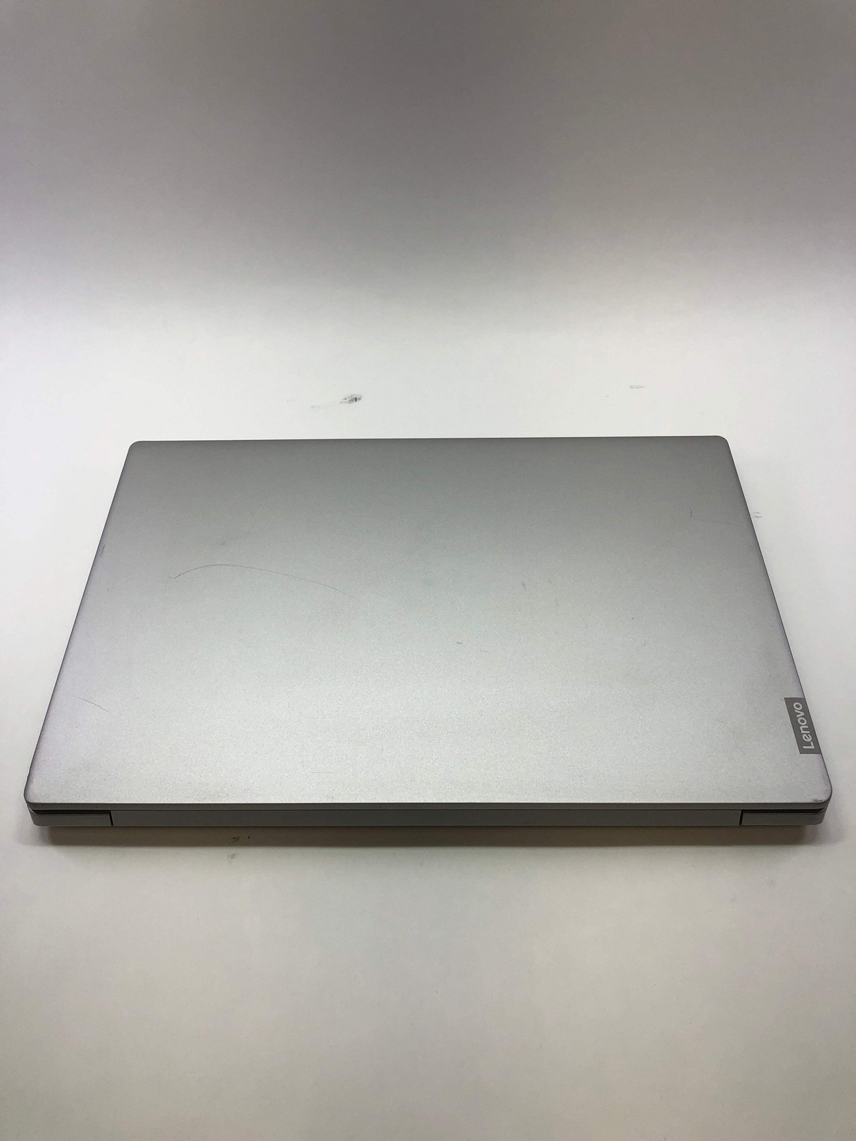Lenovo IdeaPad 330s 81FB 15.6″ Ryzen 5 2500U 2.0GHz 8GB RAM 250GB SSD