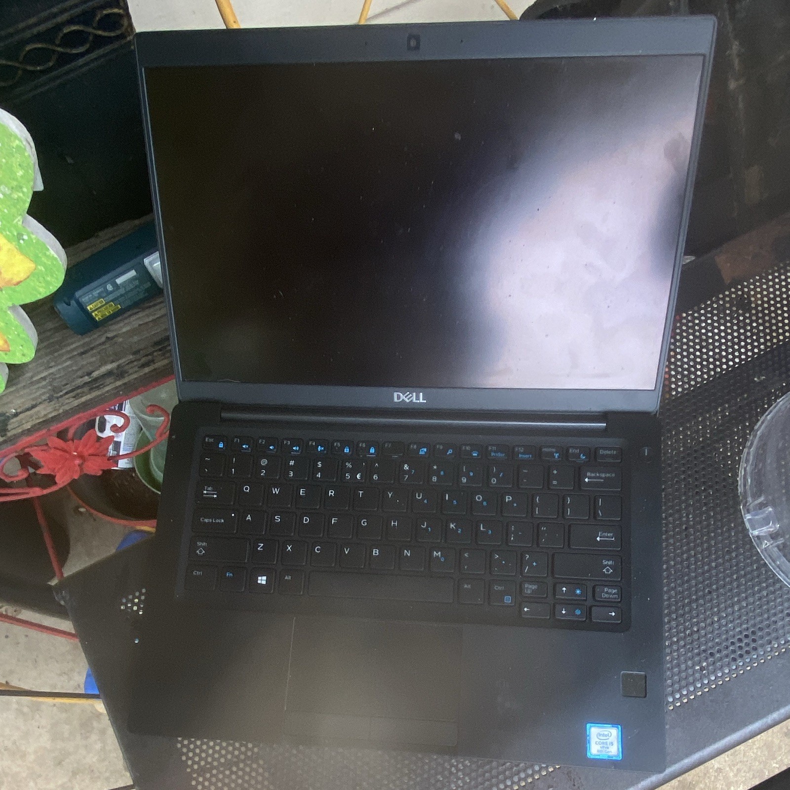 Dell Latitude 7300 13.3″ i5-8th 8GB 256GB SSD FHD USB-C HDMI Black