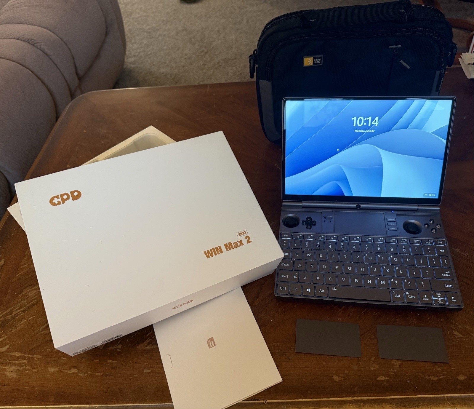 GPD WIN Max 2 2023 Ryzen 7 7840U + 32GB DDR5x-7500 MT/s + 2TB M.2 NVMe + OCuLink