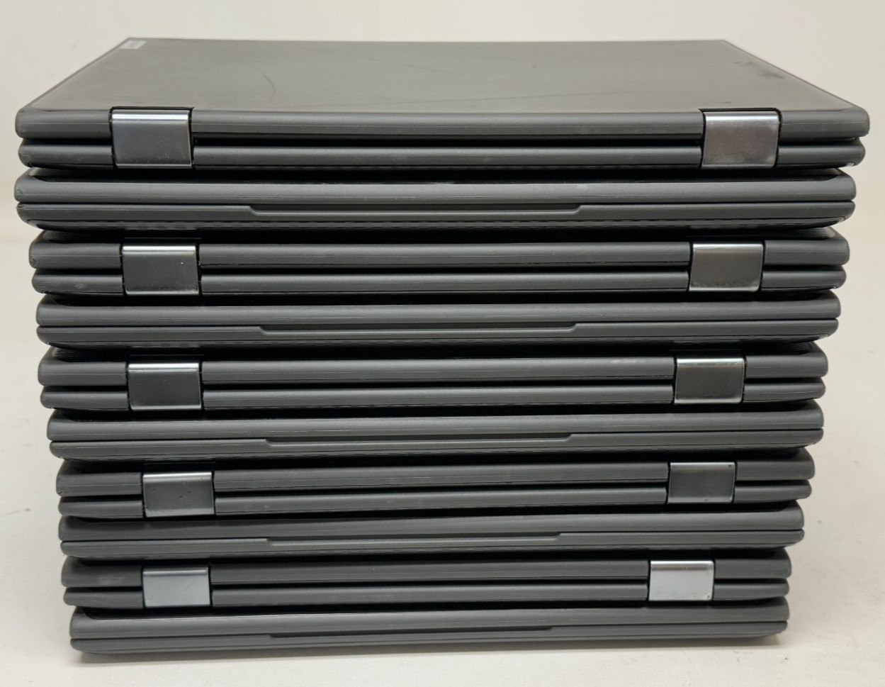 Lenovo 300e 2in1 11.6″ (N5030 1.10GHz- 4GB RAM – NO OS/HDD) – Lot of 10 *