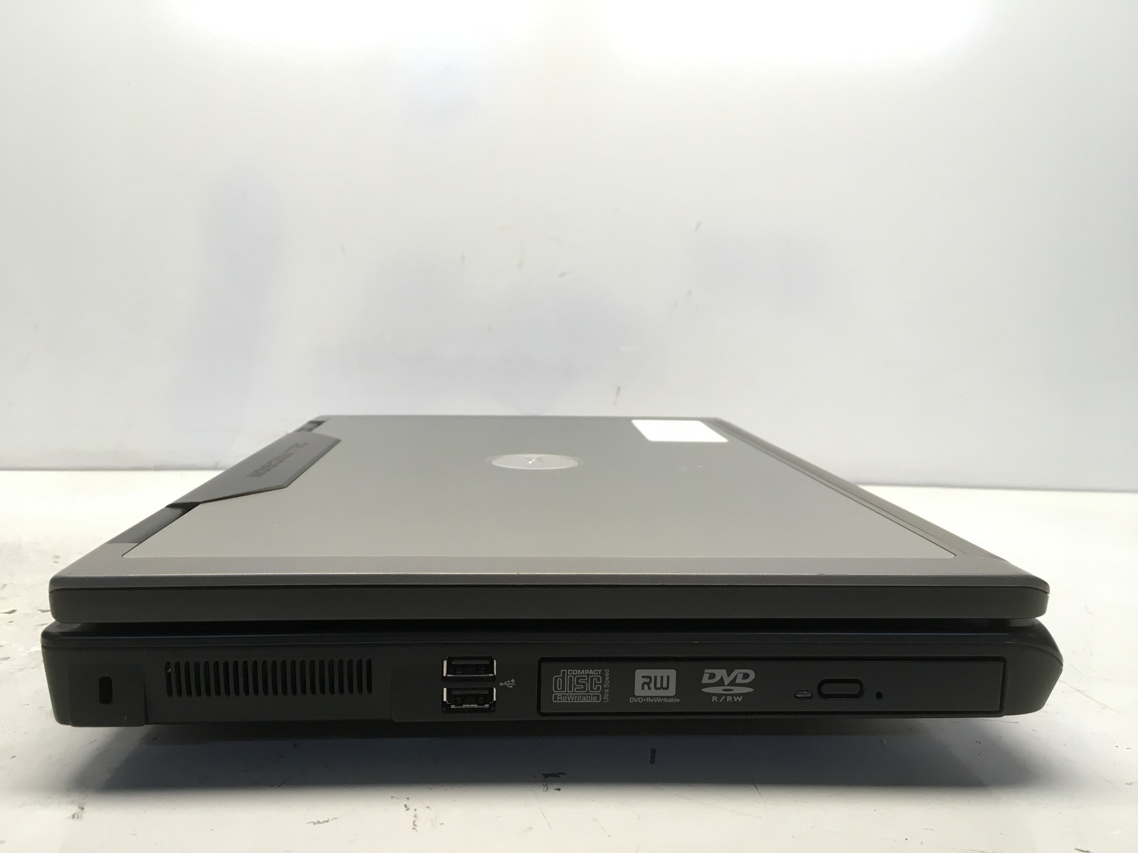 Dell Precision M90 Intel Core 2 Duo T7600 2.33GHz 1 GB NO HDD No Batt