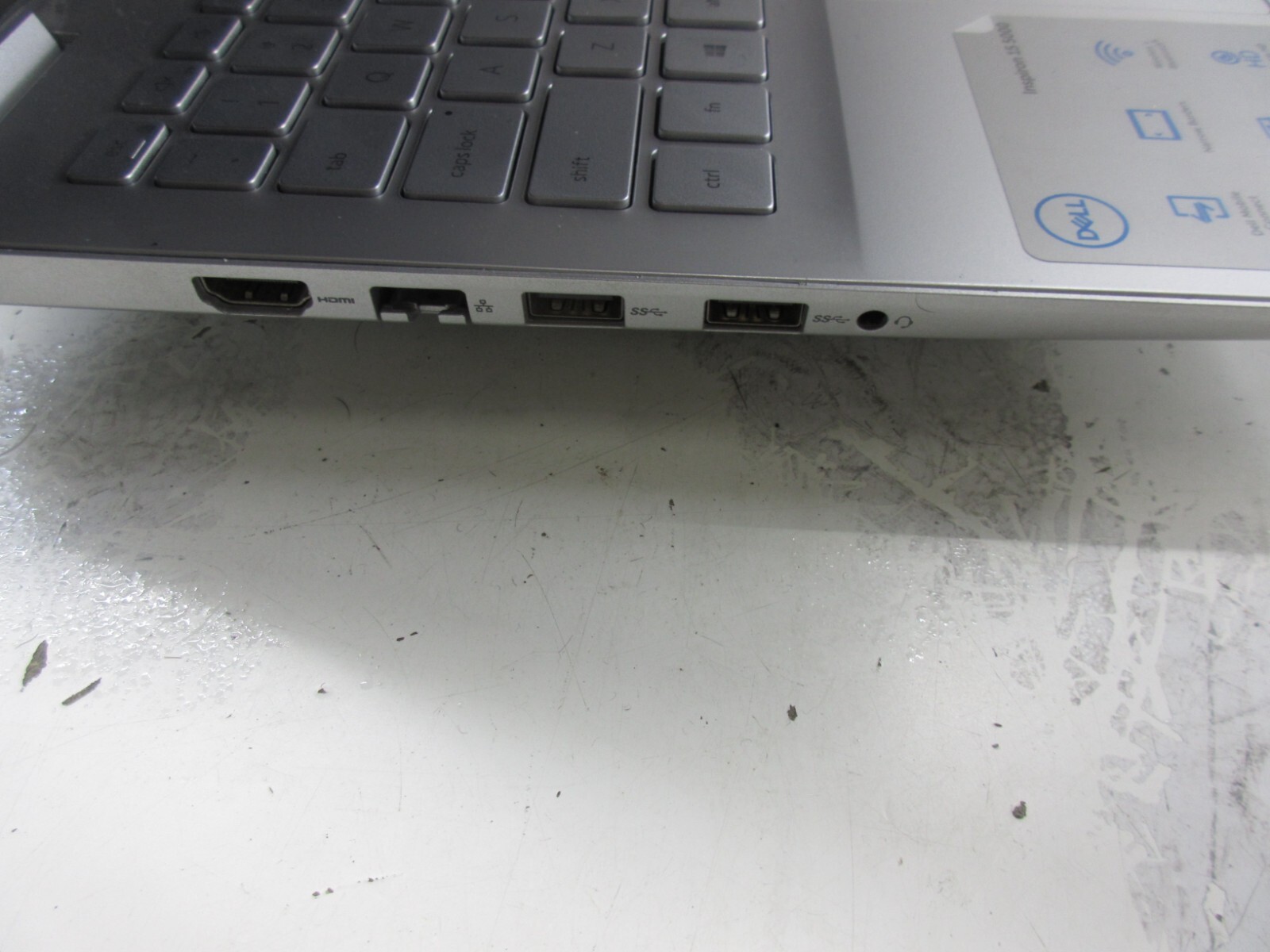 Dell Inspiron 5584 Intel Core i3-8145u 2.3GHz 8GB Windows 11 128GB SSD