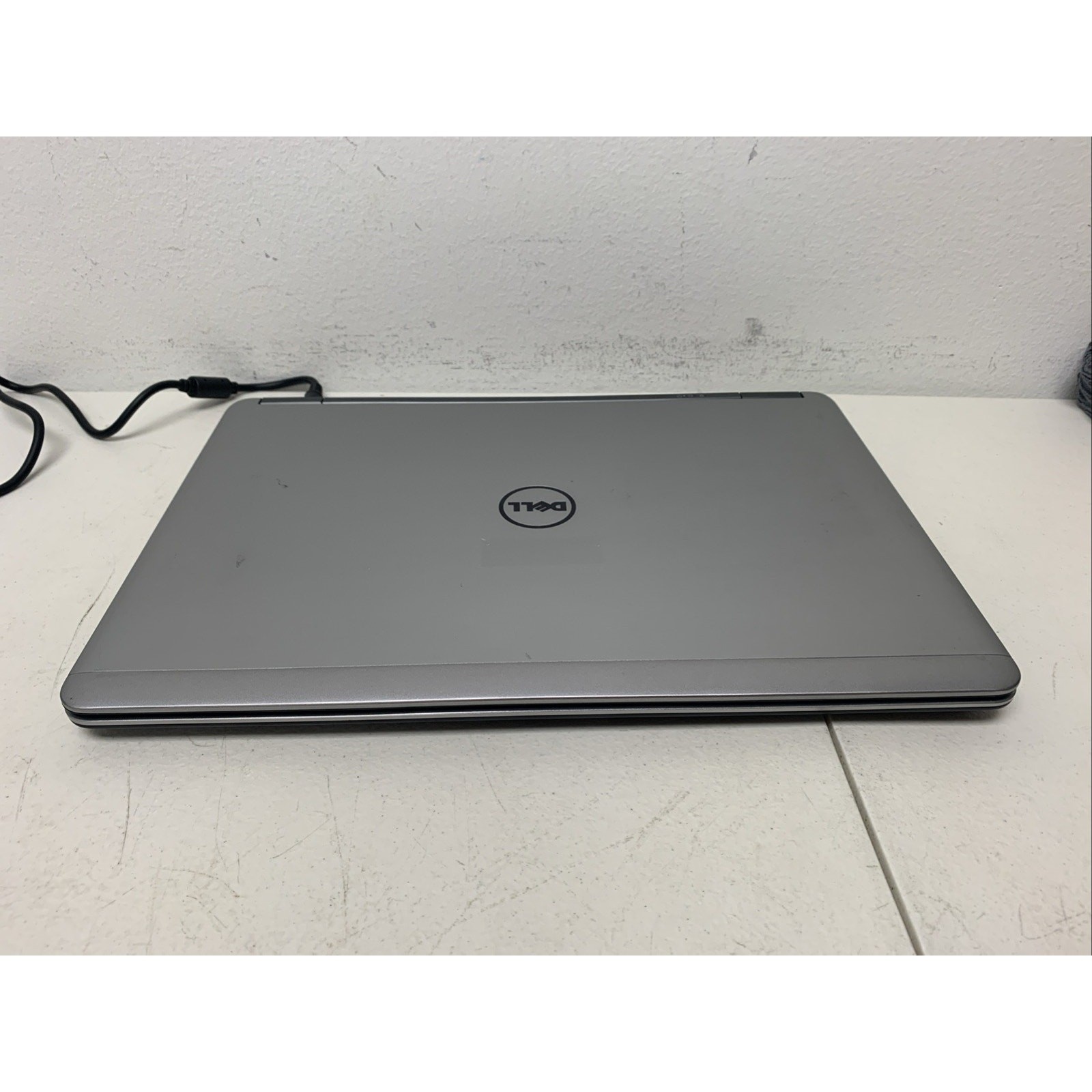 Dell Latitude E7440 14″ Core i5-4310U 2.00GHz, 8GB 256GB SSD Win 11 Pro Need Bat