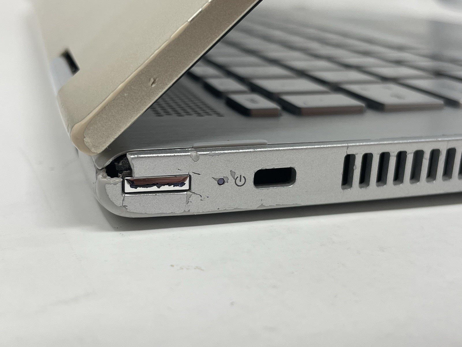 Broken HP Pavilion x360 14m-ba011dx Core i5 8GB 128GB SSD 2-in-1 Touch