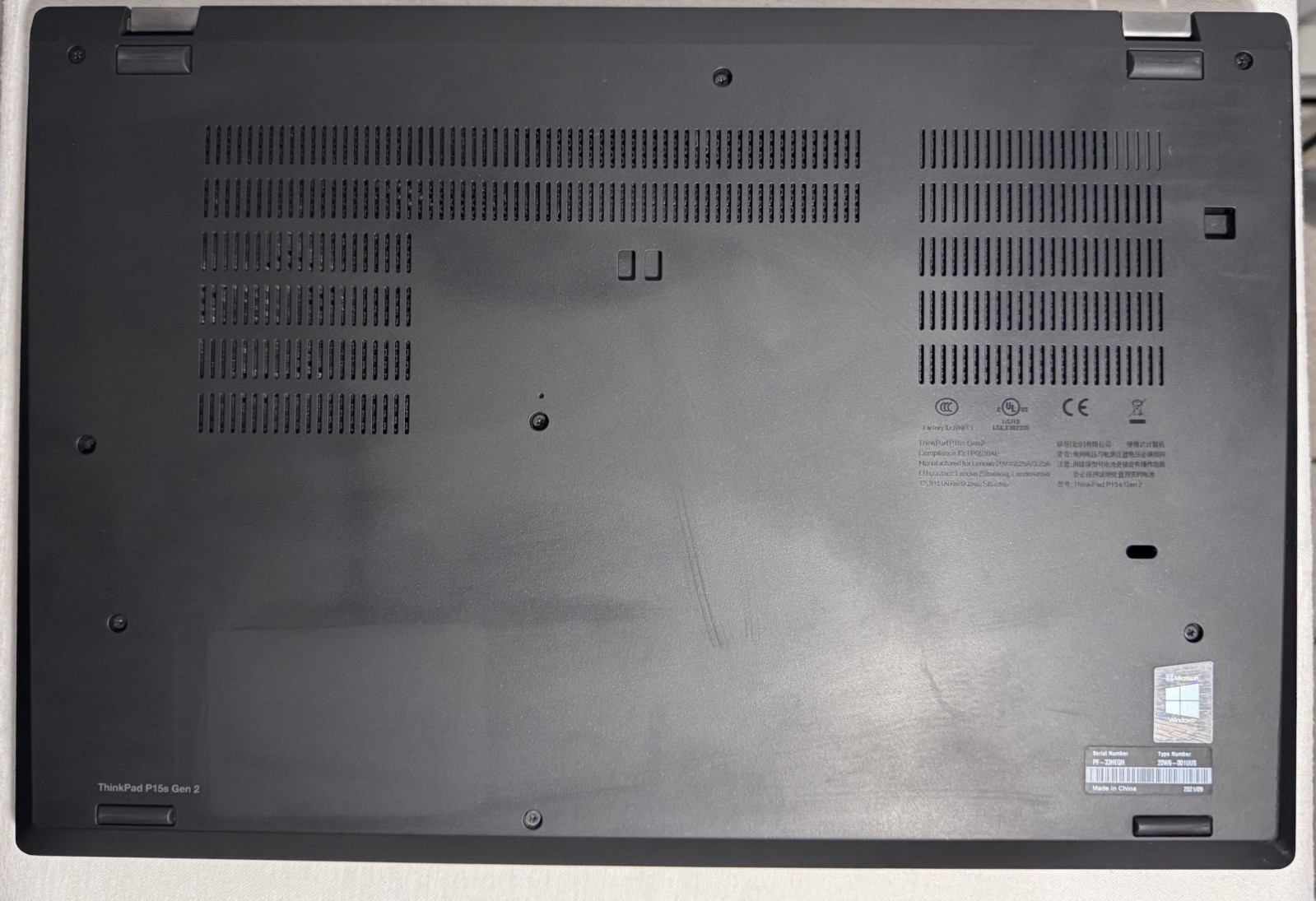 LENOVO ThinkPad P15s Gen2i i7 15.6″ 16GB RAM 512GB SSD WIN11P NVIDIA T500
