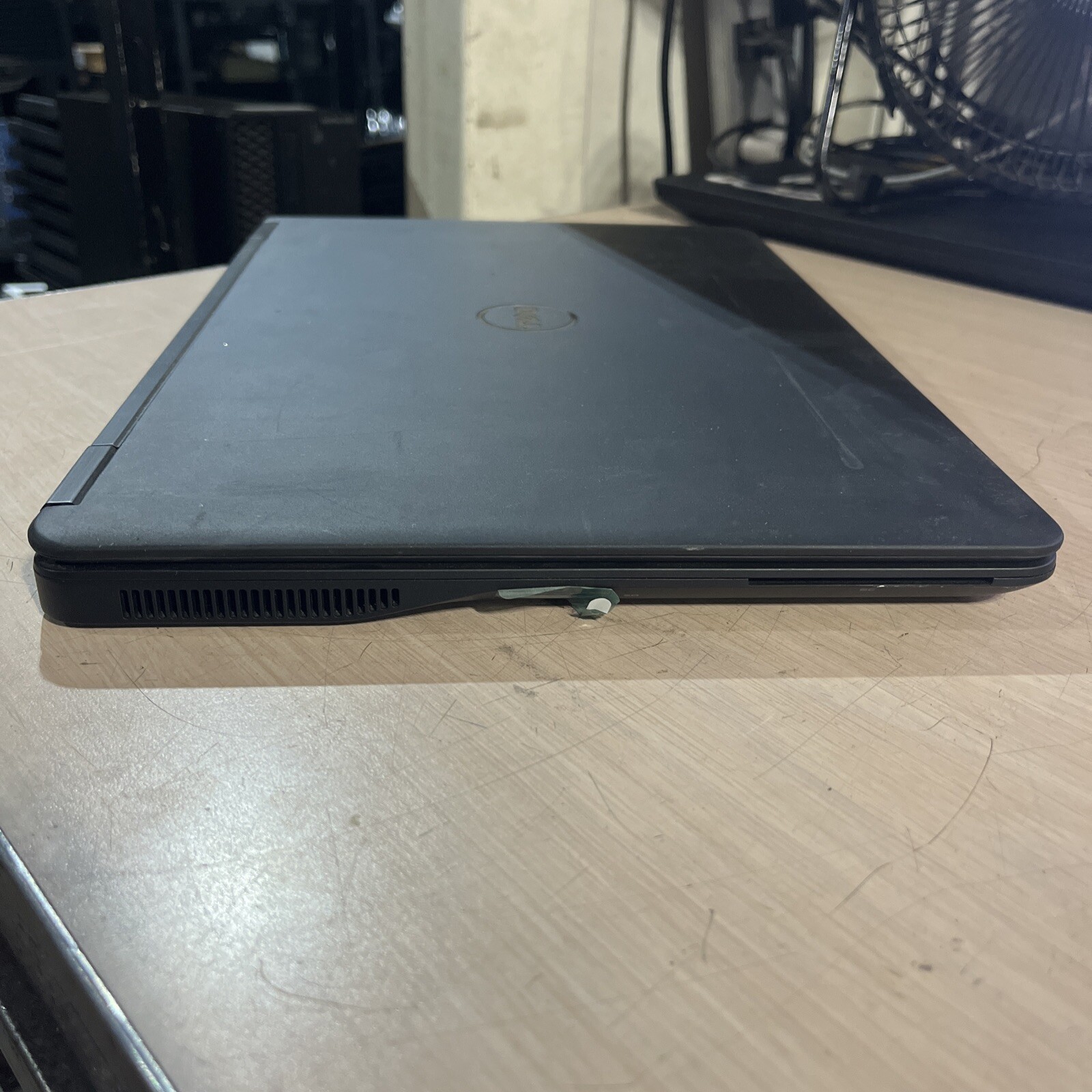 DELL LATITUDE E7450 INTEL CORE I5-5300U 2.30GHZ 4GB RAM NO HD