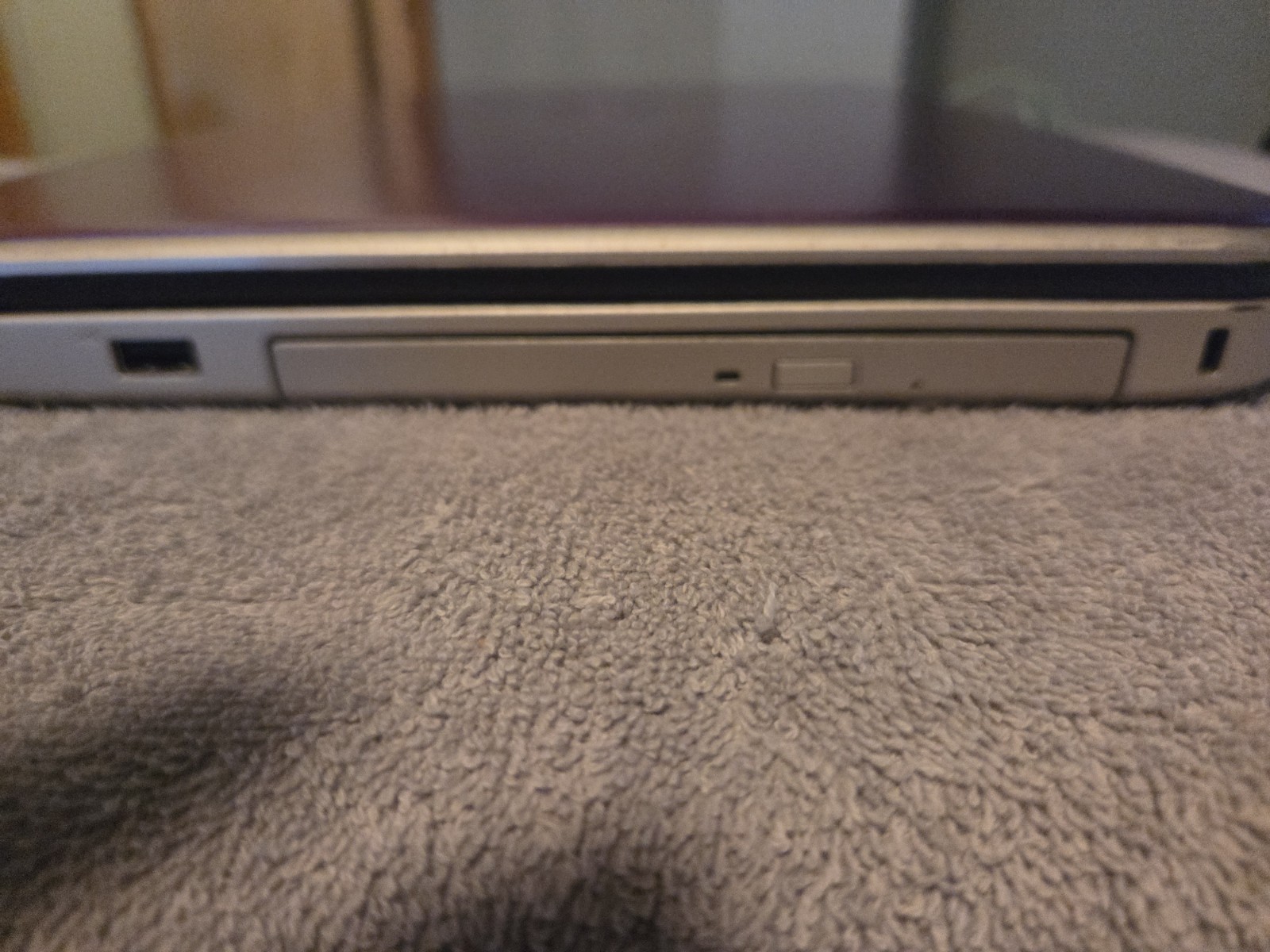 DELL INSPIRON 17R 5721 Metallic PURPLE W/ Charger And Zero HalliburtonLaptop Bag