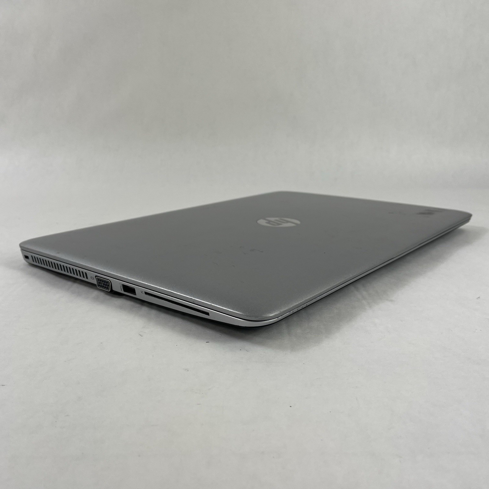 HP EliteBook 850 G3 15.6″ i5-6200U 2.30 GHz 8 GB RAM No SSD No OS – Bad Bottom