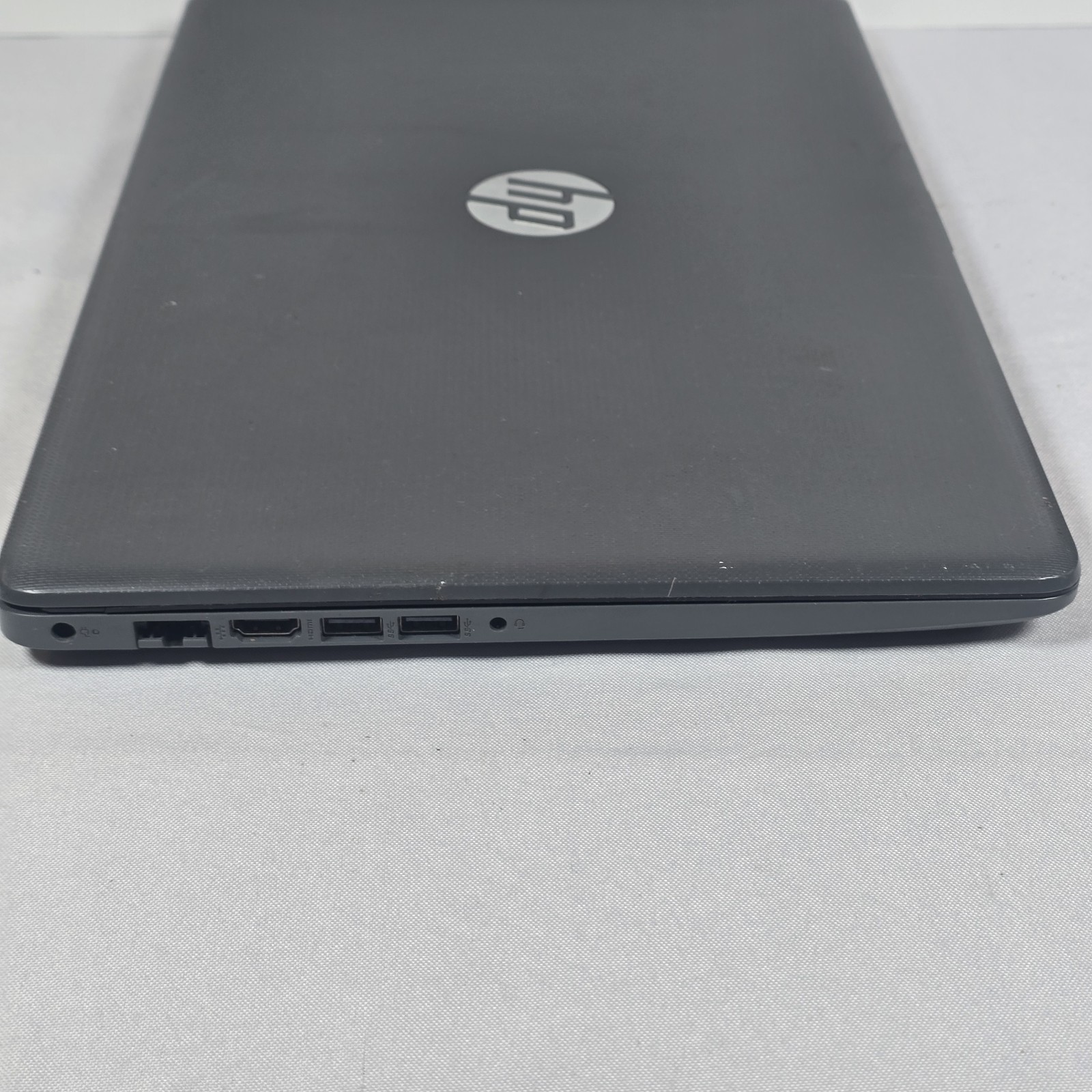 HP LAPTOP 15-DB0XXX AMD E2-9000E RADEON R2 1.50 GHz 4GB RAM READ