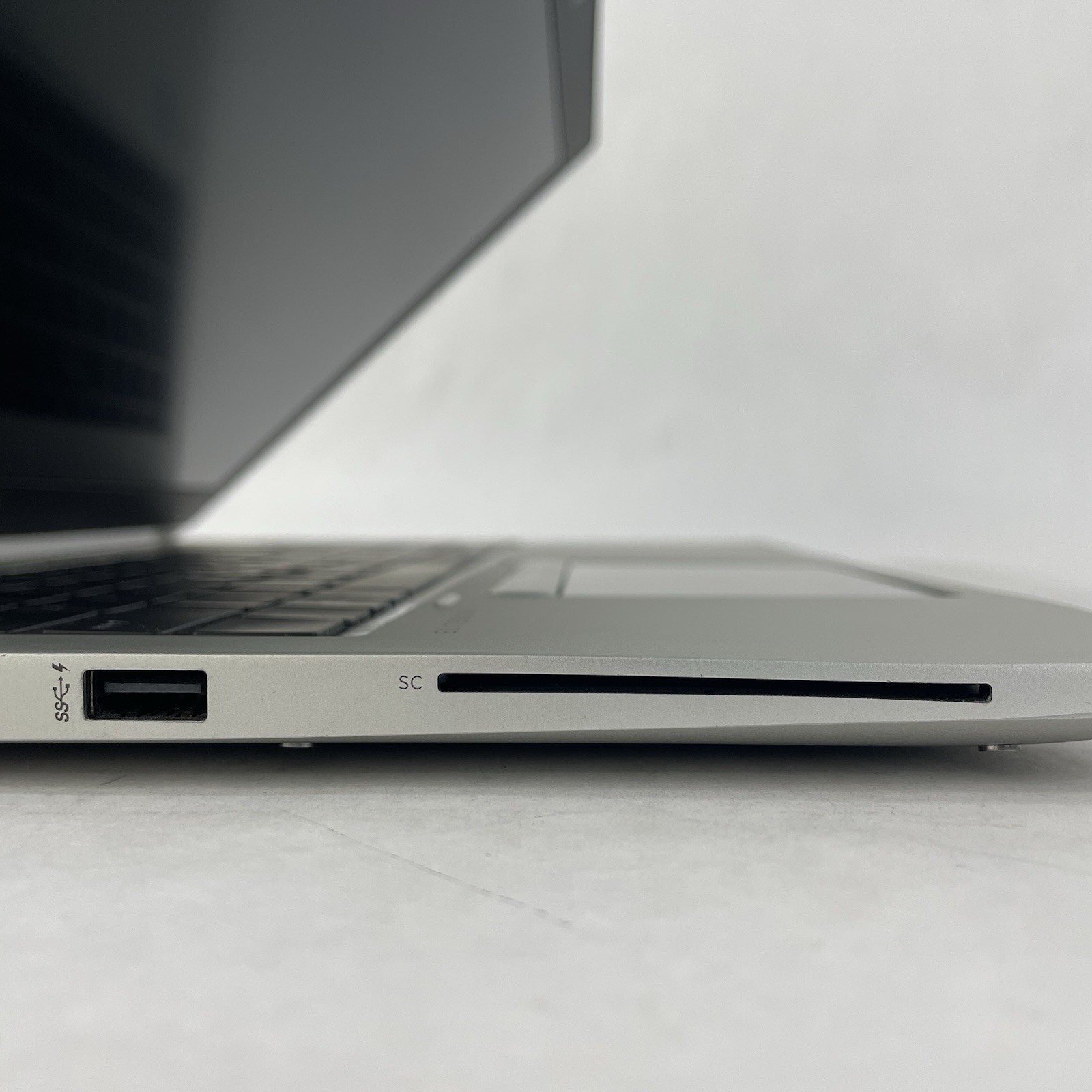 HP EliteBook 850 G6 15.6″ i7-8665U 1.90 GHz 8 GB RAM No SSD/OS/AC – Bad Corners