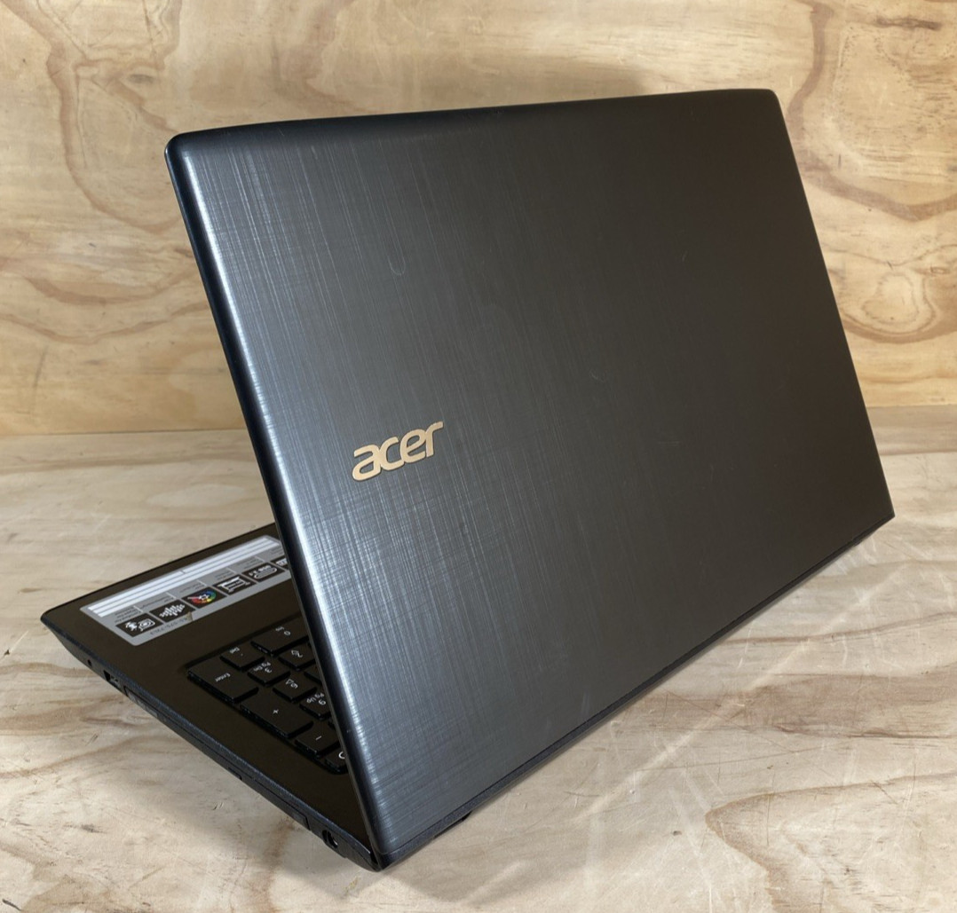 Acer Aspire E5-575 15.6″ Intel i7 2.5 GHz 256GB SSD 16GB RAM Win 10 Home/READ