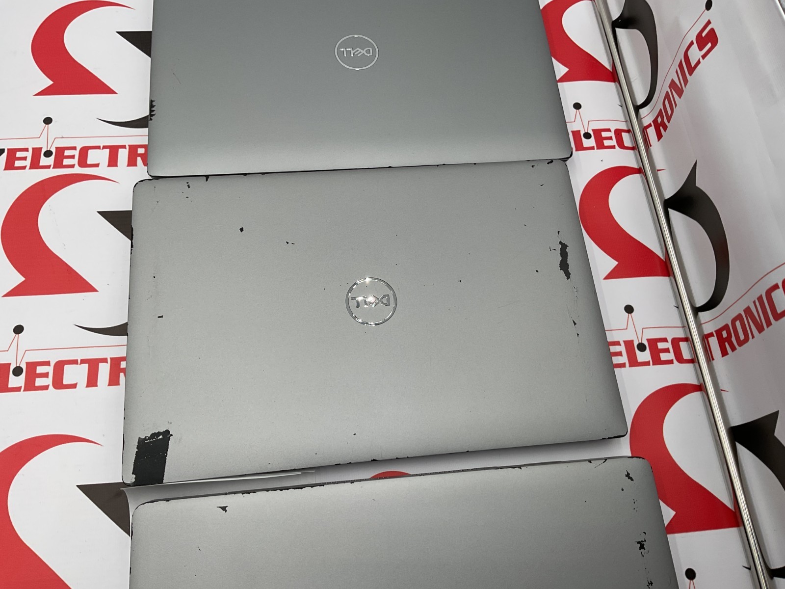 LOT OF 6-Dell Latitude 5430 QTY 5 i5-1245U and QTY 1 i5-1235U 16GB / 256GB READ