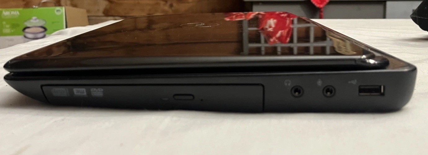 Dell Inspiron N4010 Reg Model: P11G, Laptop Bundle, SRS Premium Sound, Untested