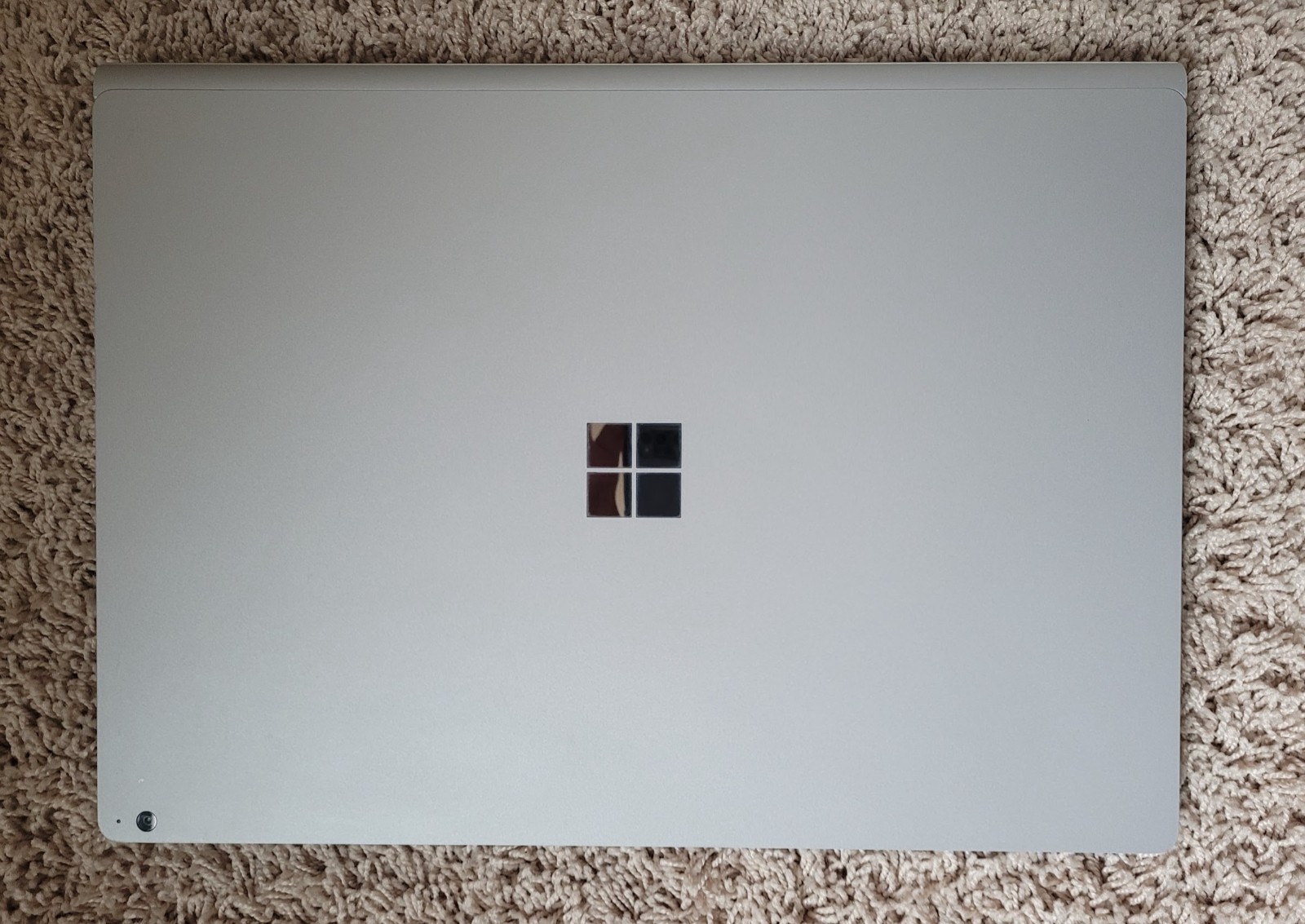 Microsoft Surface Book 2 15″ 512GB SSD Intel i7-8650U 16GB Nvidia GTX 1060 6GB