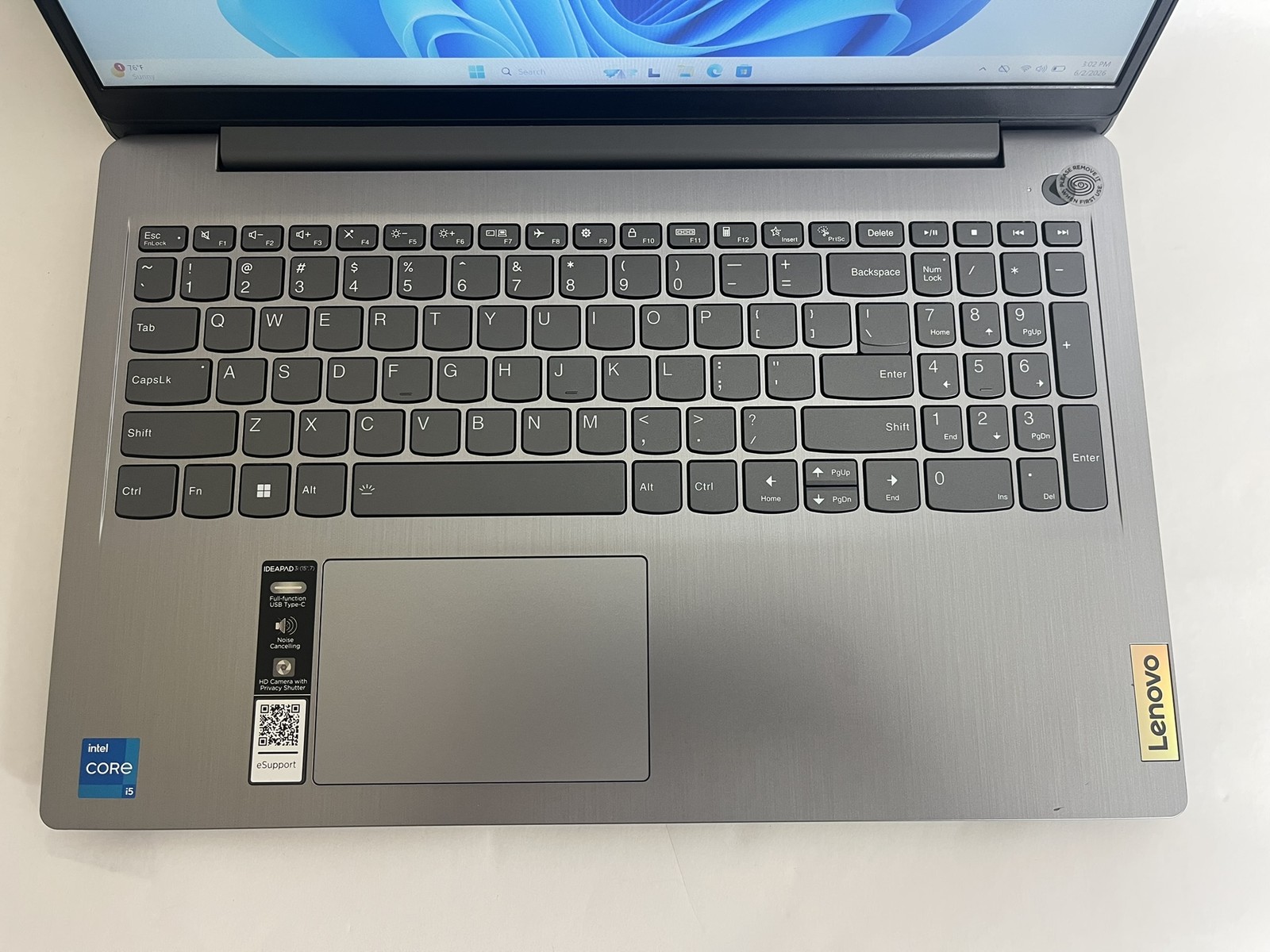 Lenovo IdeaPad 3 15IAU7 15.6IN i5-1235U 8GB 256GB SSD W11