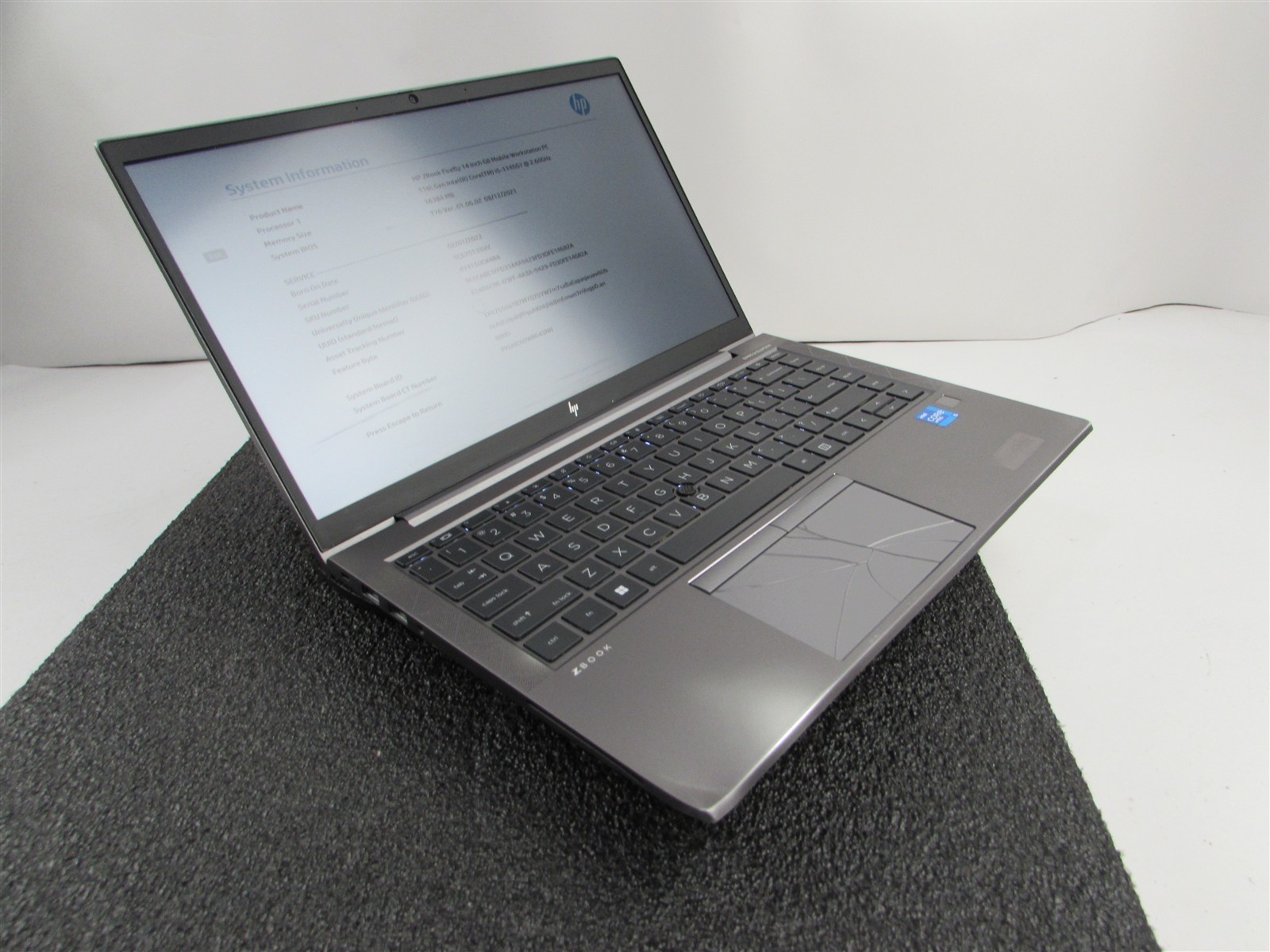 HP ZBOOK FIREFLY 14 (G8) 1920X1080 FHD I5-1145G7 512GB SSD 16GB RAM NO O.S