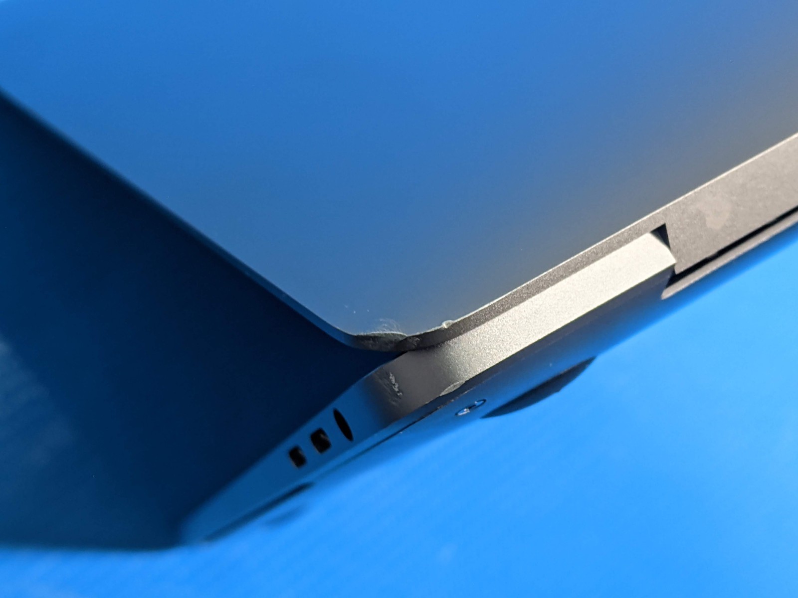 Apple MacBook Pro 13″ (2020) A2251 i5-1038NG7 2GHz 16GB 512GB SSD Sequoia +PA