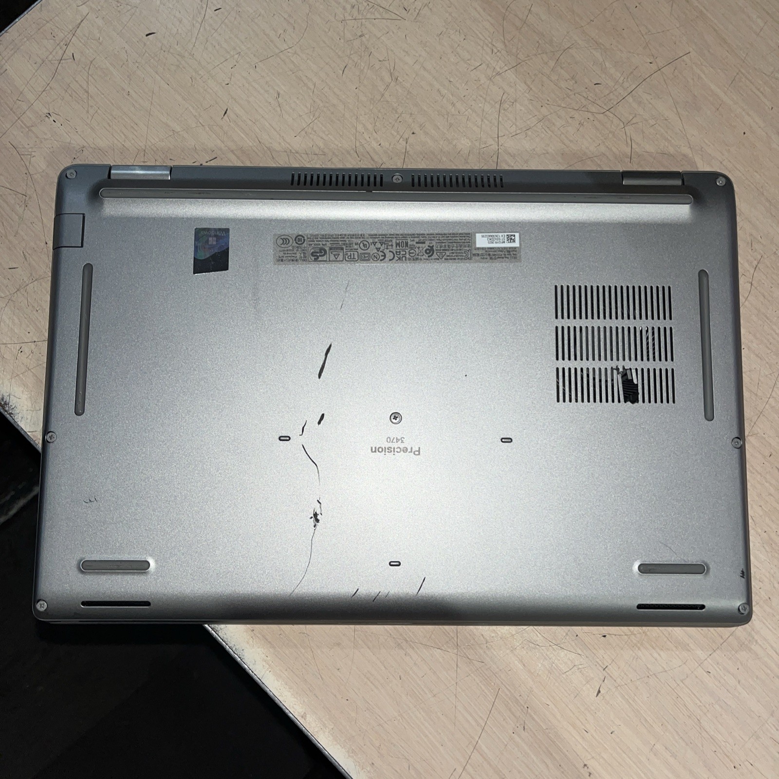 DELL PRECISION 3470 INTEL CORE I5-1250P 16GB RAM NO HD