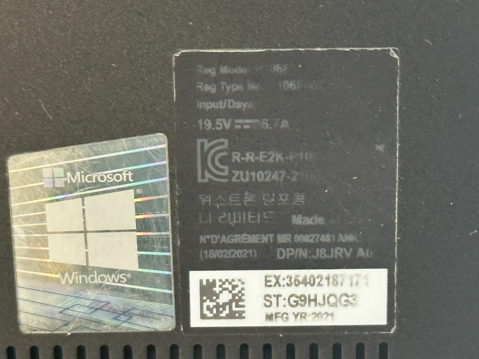 DELL VOSTRO 15 7510 LAPTOP CORE i7-11800h @ 2.30GHZ 32GB RAM 588 GB SSD (lp721)