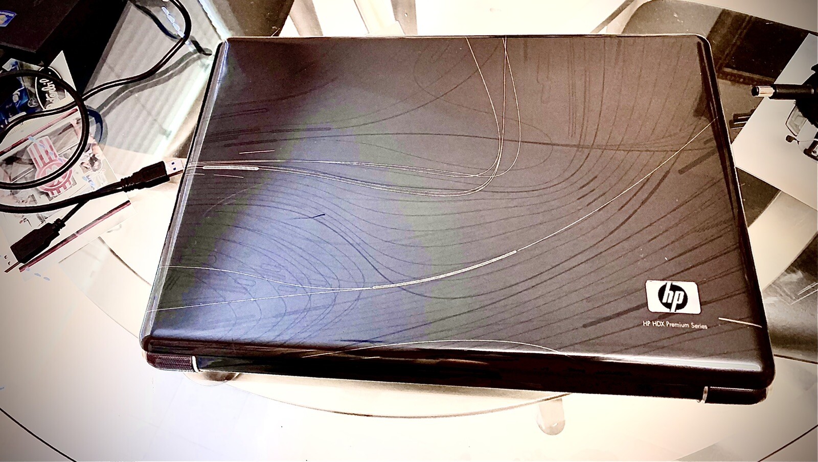 HP HDX 16 laptop