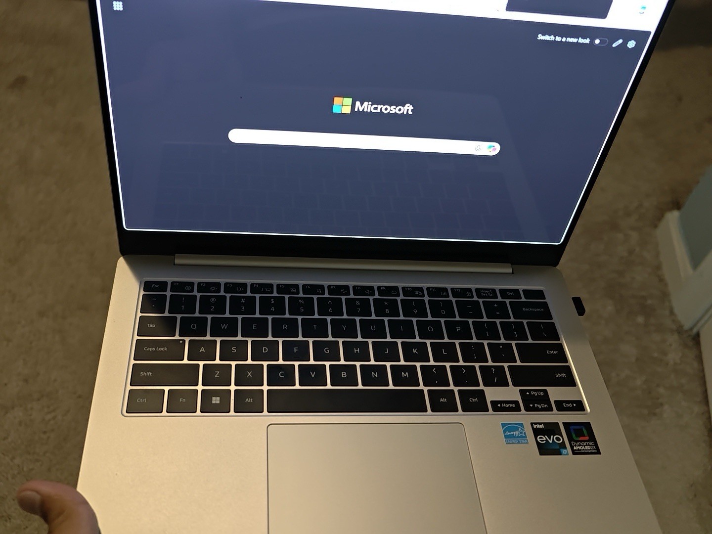 14 inch Samsung Galaxy Book3 Pro, 512gb sand 16gb of ram. [read discription]