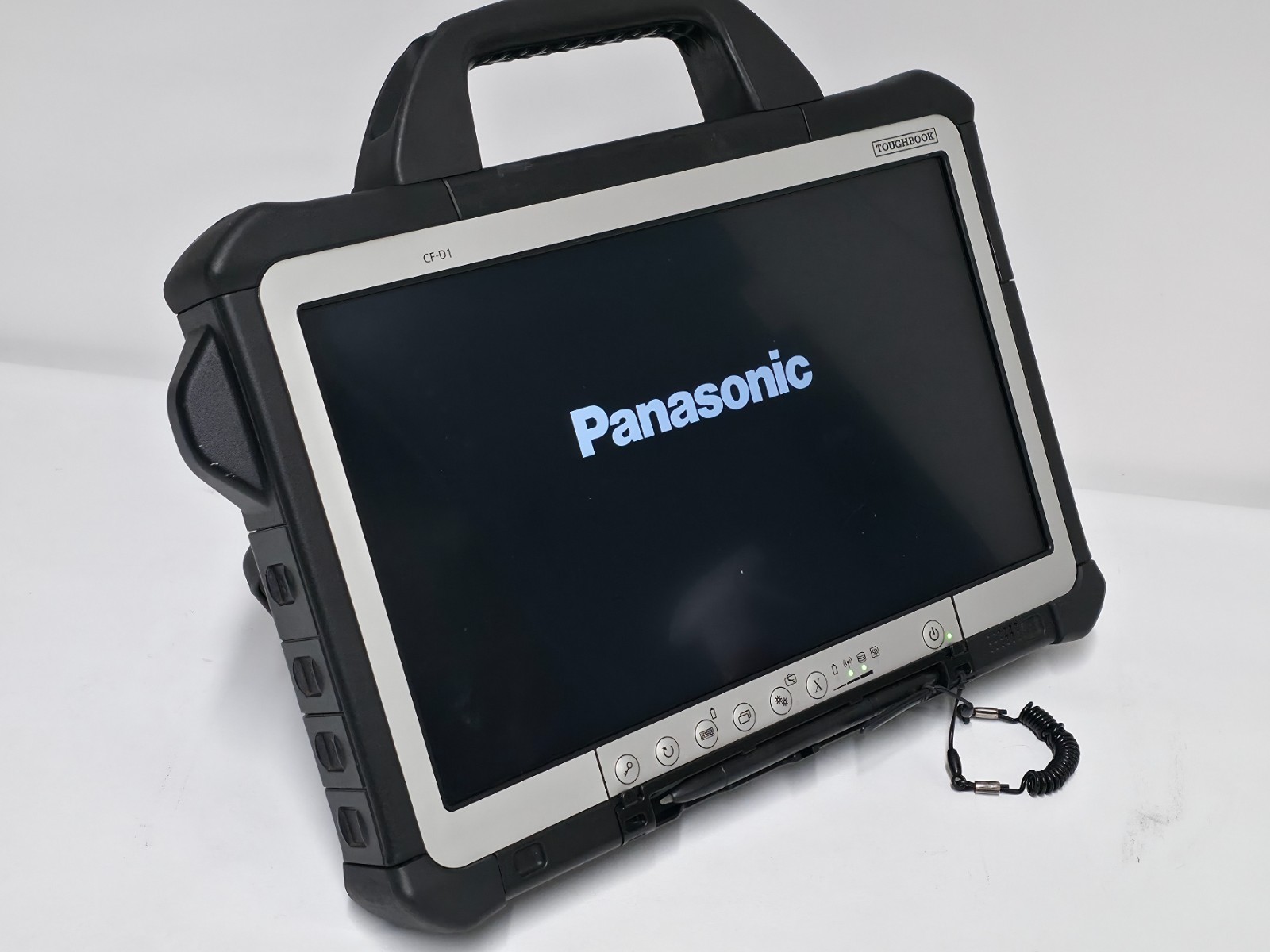 PANASONIC TOUGHBOOK CF-D1 MK3 13.3″ TOUCH i5-6300U 2.40GHZ 8GB 500GB WIN10