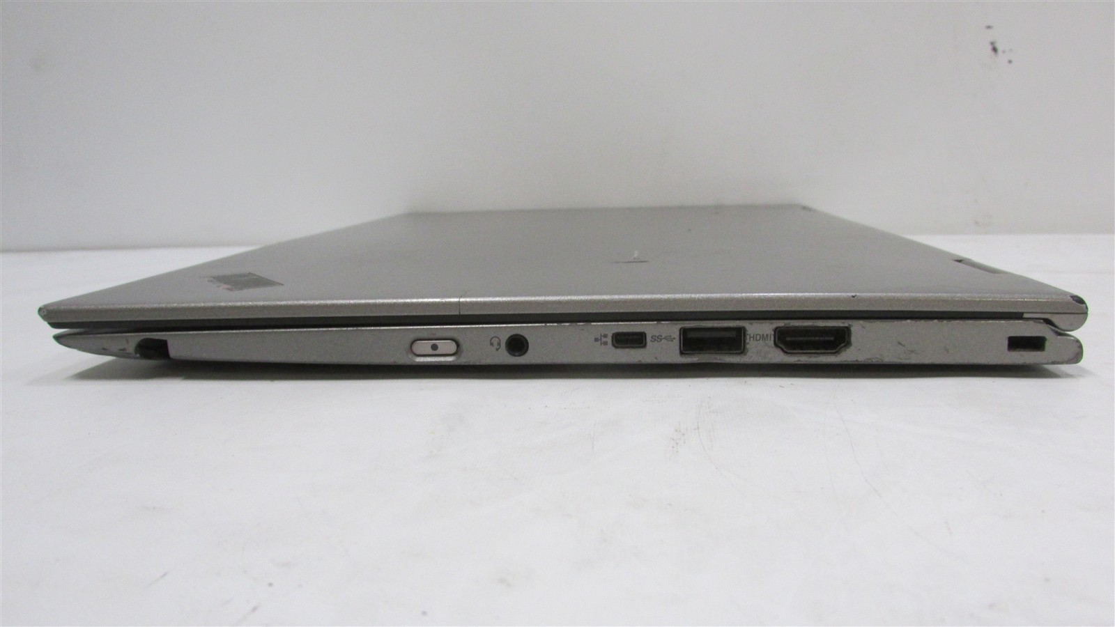 Lenovo Thinkpad X1 Yoga i7-8650U 1.9GHz 16GB RAM 256GB NVME 14″ W11 Pro COSM DMG