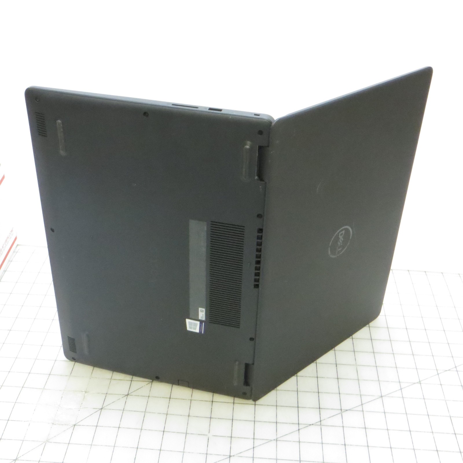 Dell Vostro 3500 Intel i3 11th Gen 8GB RAM 256GB SSD 15.6″ Win 11 Pro Laptop PC