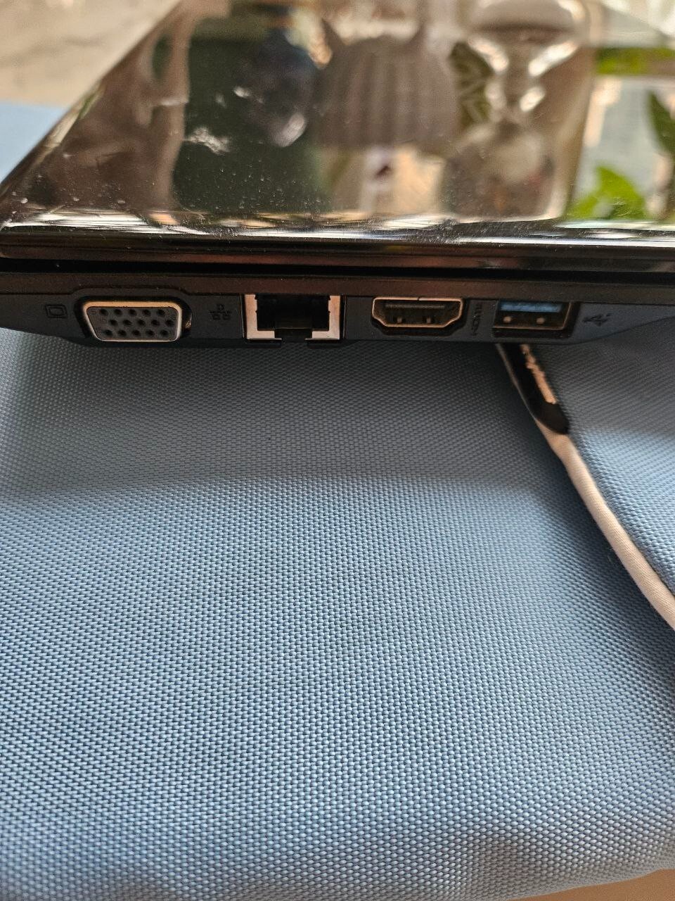Acer Aspire One AO725 11.6″ NOT WORKING Laptop Netbook 8GB RAM/281 GB HDD WIND 7