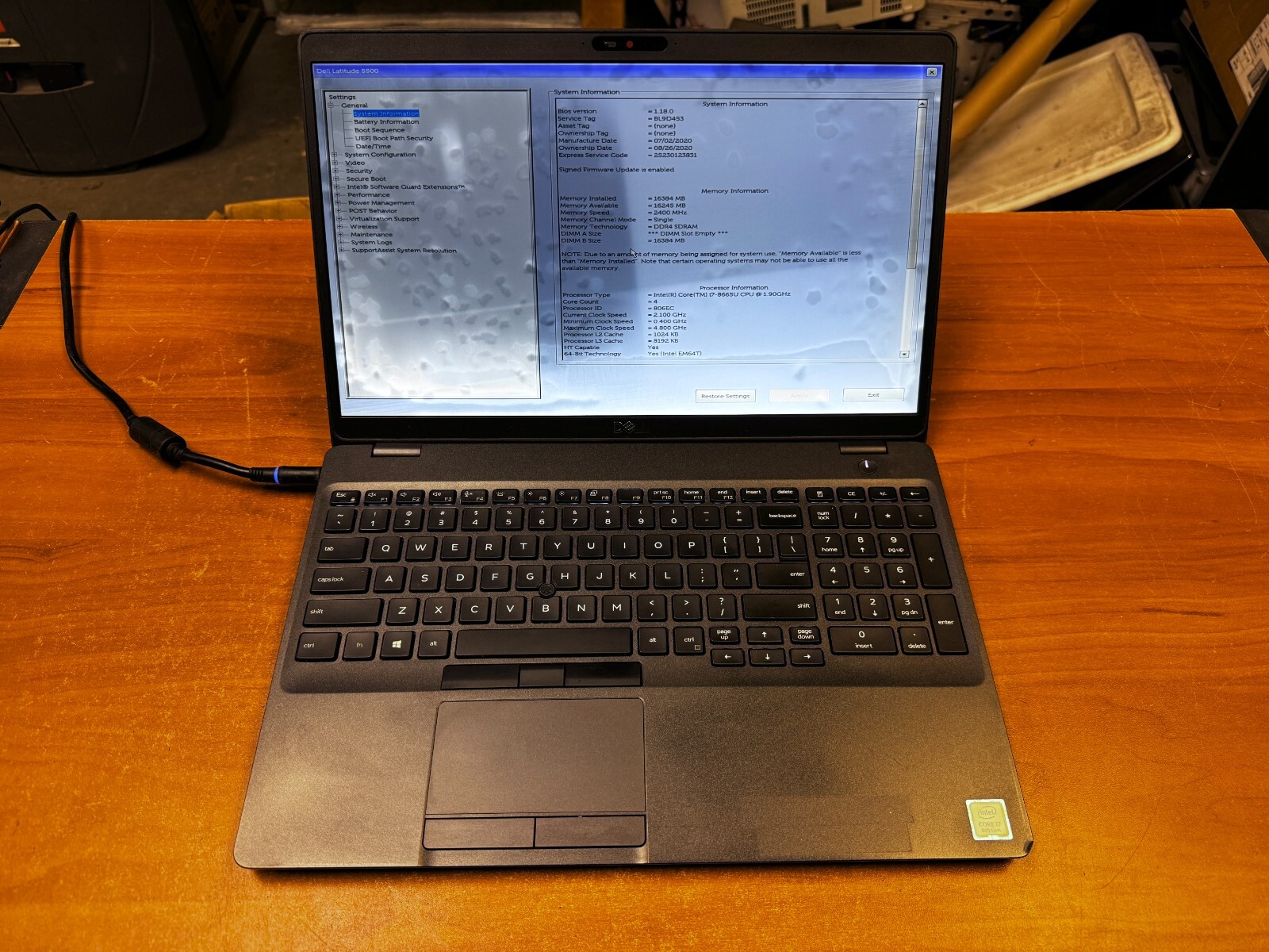 Dell Latitude 5500 15.6″ Intel i7-8665U 16GB RAM No HDD/OS **Bad Display**