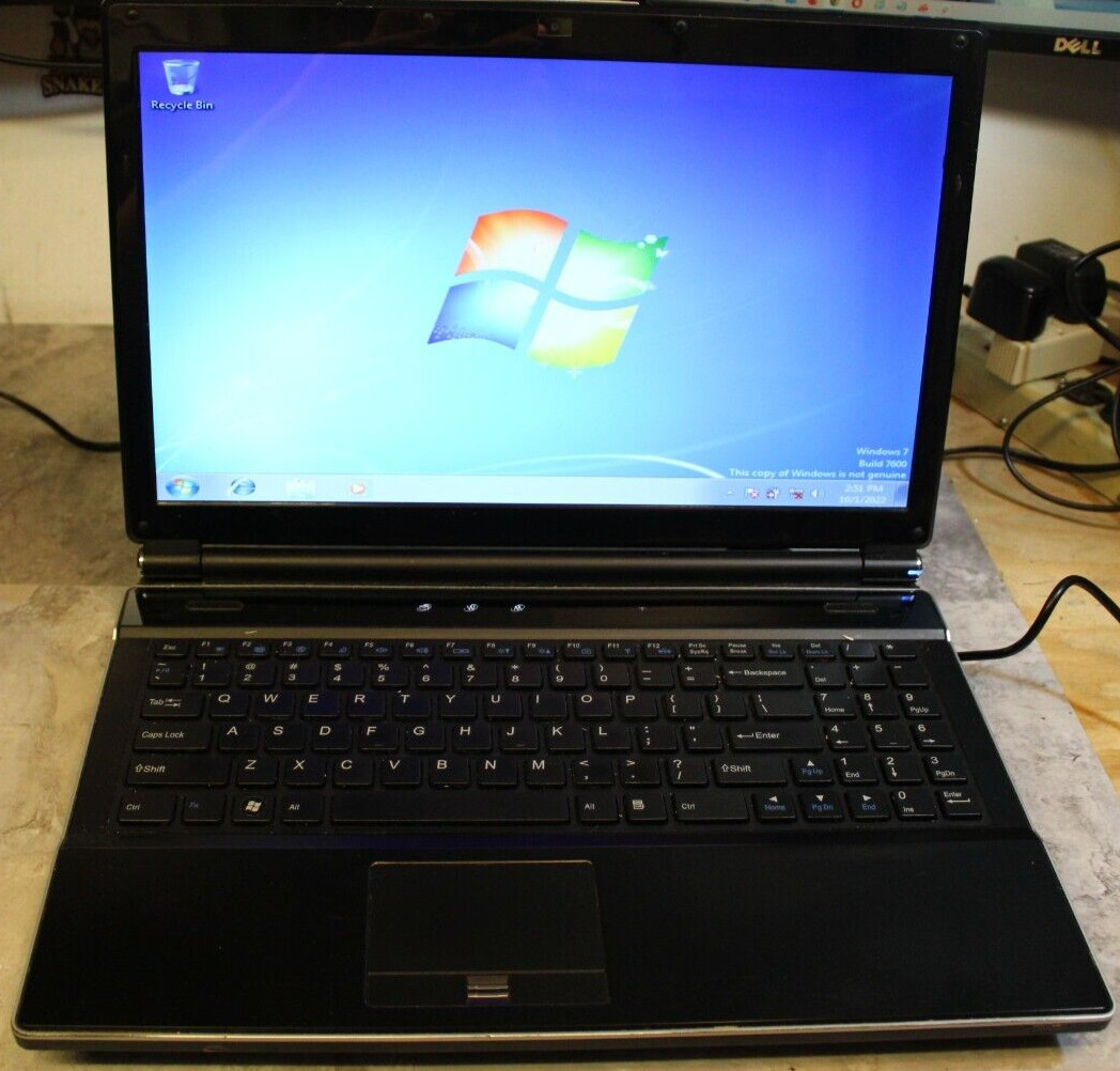 CLEVO W86CU For Parts Booted Windows 240GB SSD Wiped 4GB Ram i7-Q740@1.73GHz CPU