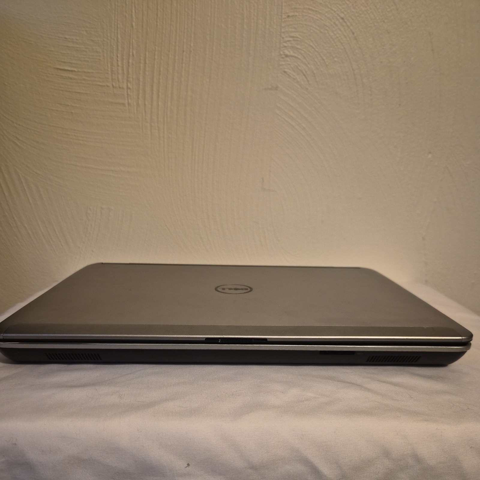 Dell Latitude E6440 14″ Laptop; i7-4610M 3.70GHz, 8GB RAM, No Storage