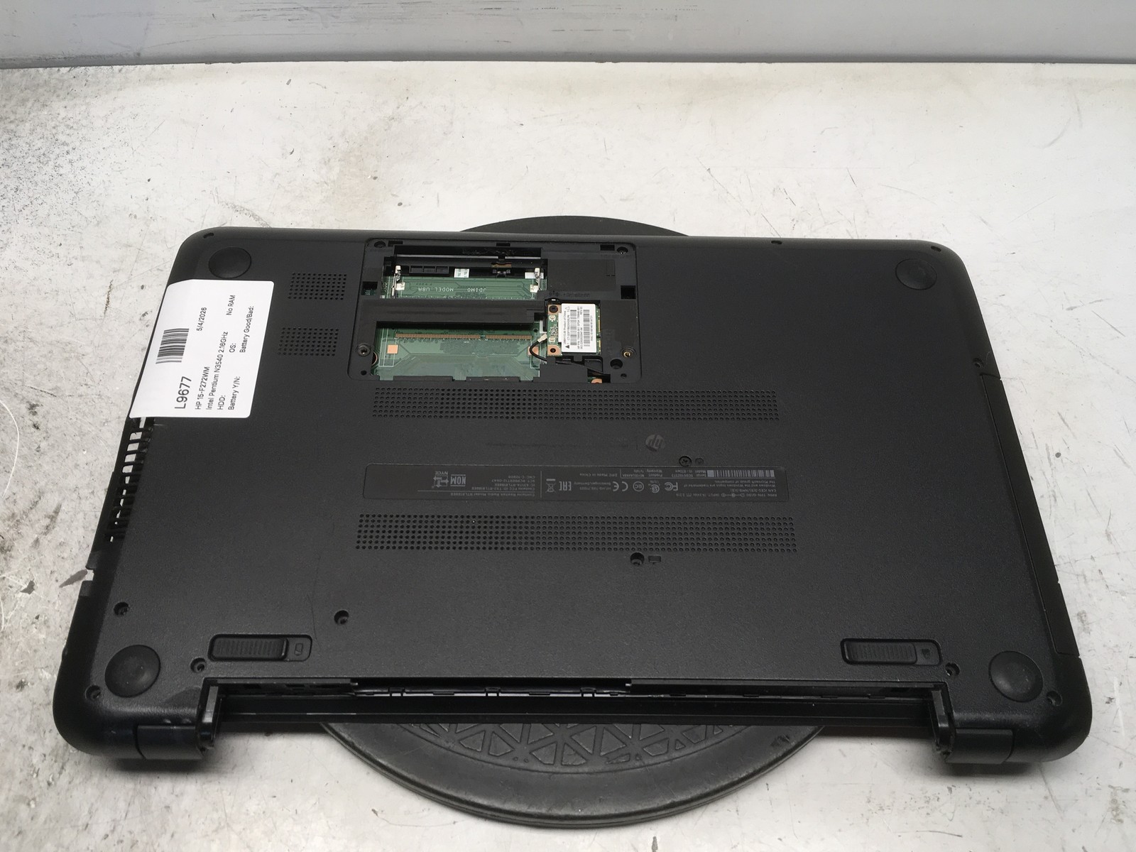 HP 15-F272WM Intel Pentium N3540 2.16GHz No RAM NO HDD No Batt