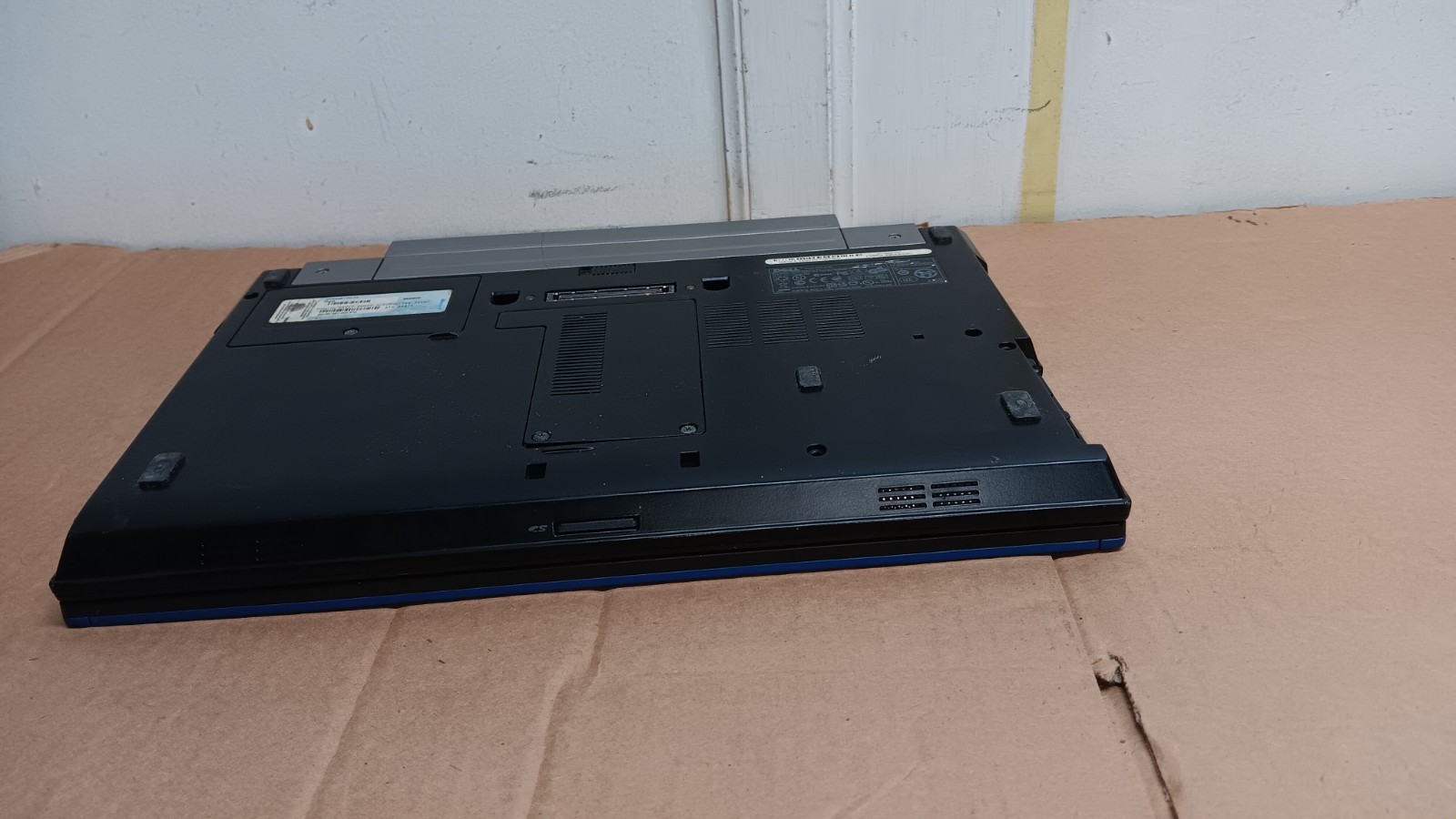 Dell Latitude E4310 Laptop intel Core I5 M560 @ 2.67GHz 4GB RAM 13.3″ LCD Screen