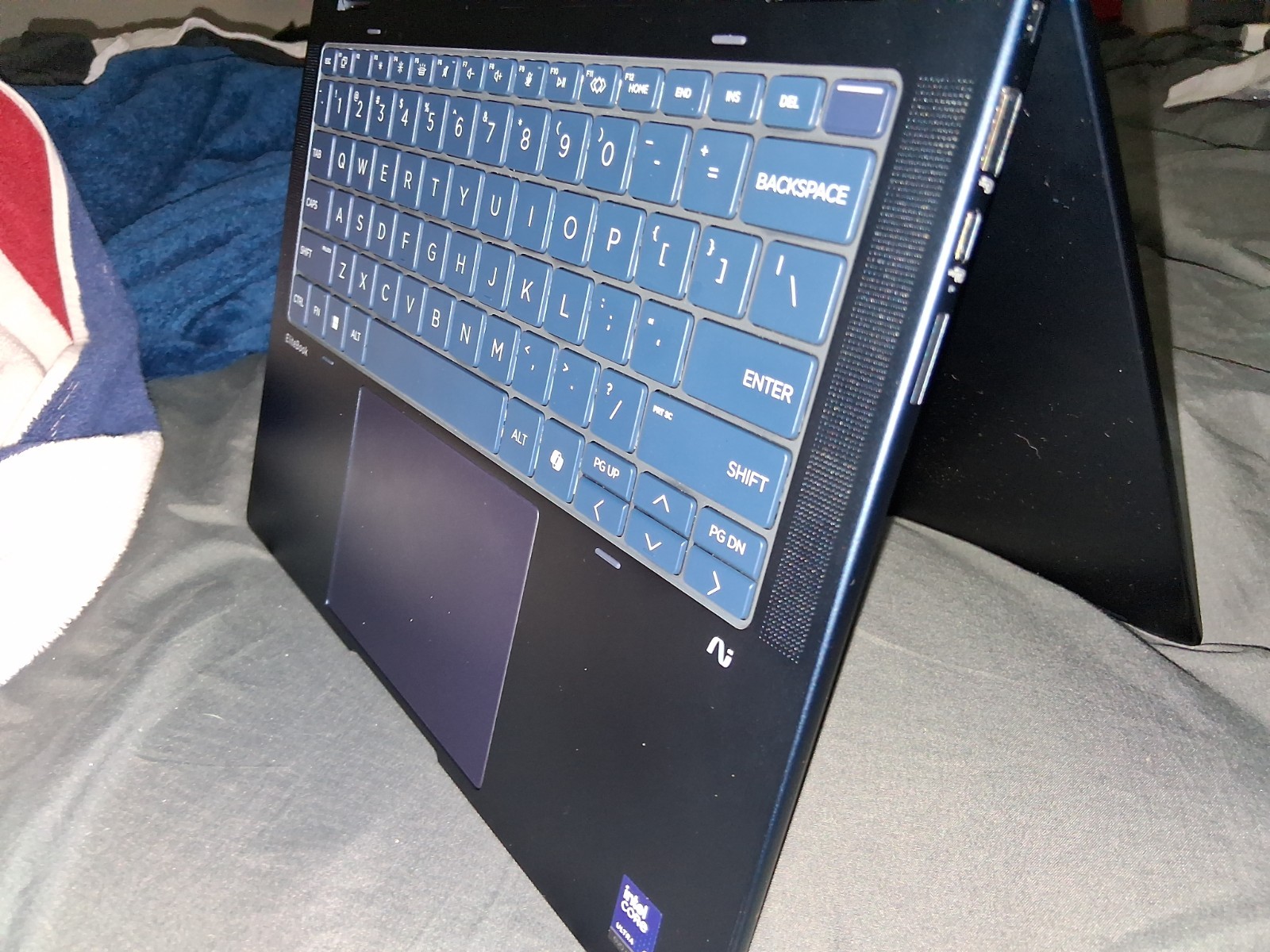 HP OmniBook x Flip