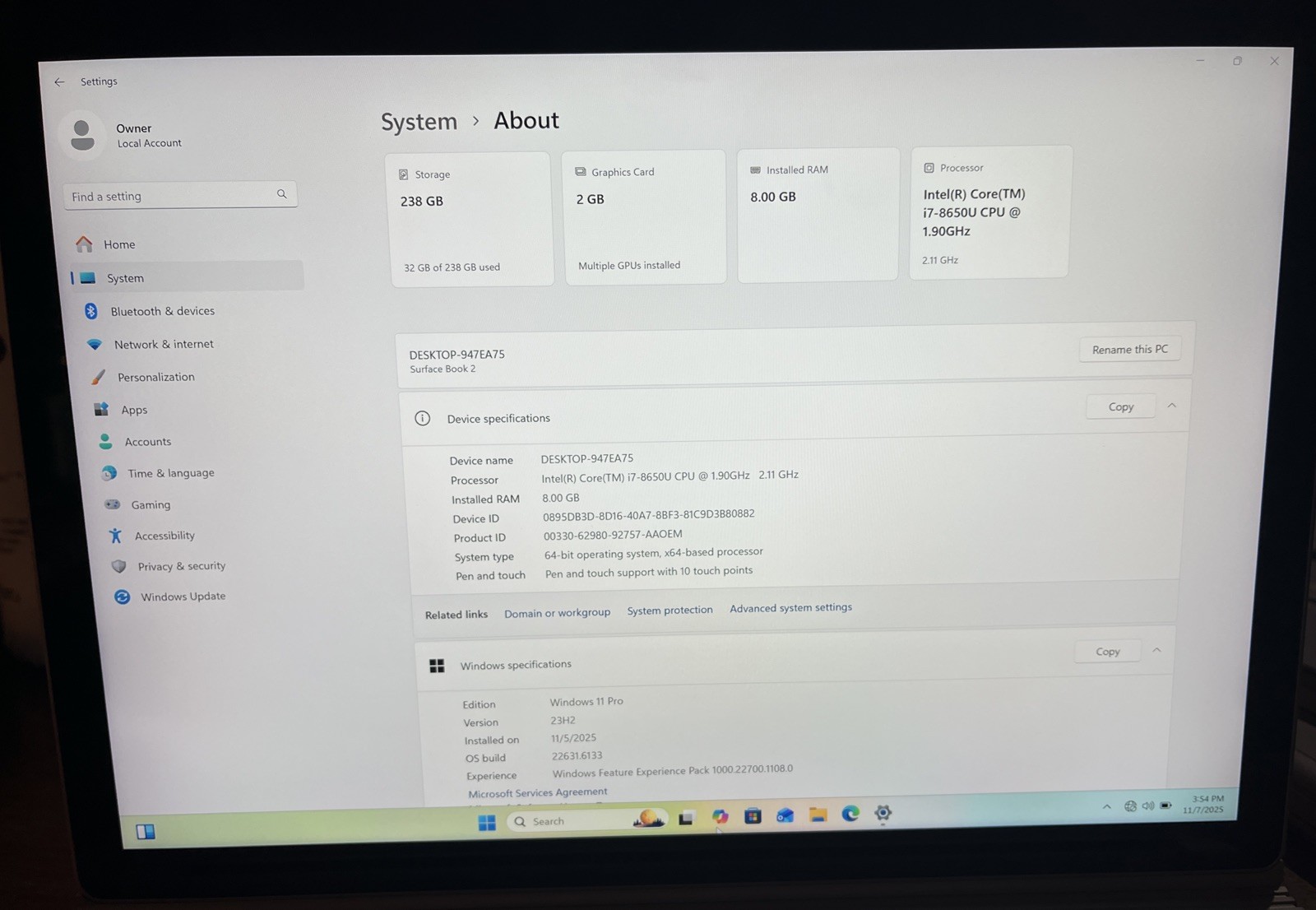 Microsoft Surface Book 2 1832 13.5″ i7-8650U@1.9GHz, 8GB RAM, 256 SSD *READ*