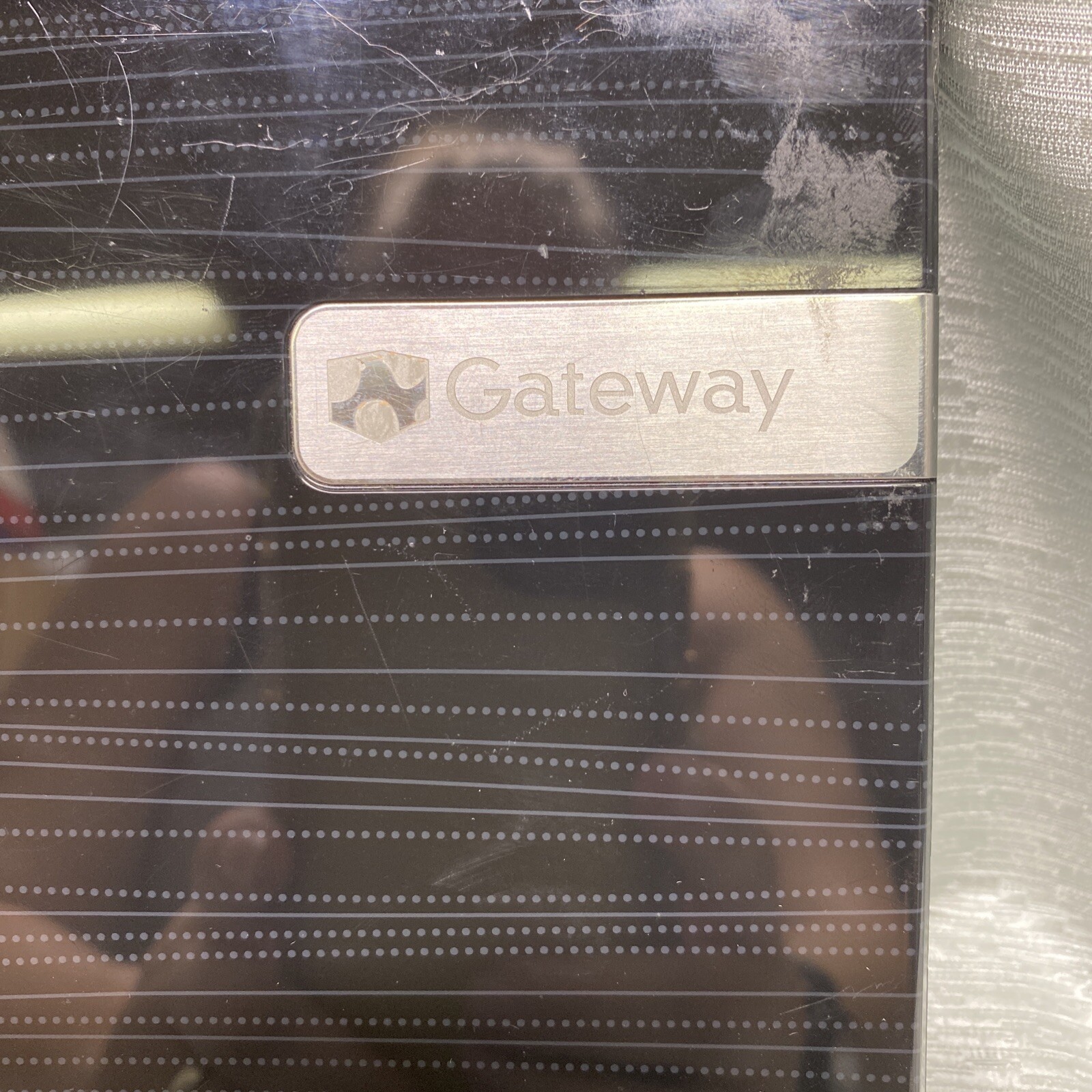 Gateway LT2104u Netbook NAV50 Intel Windows 7￼*((Needs Battery Or For Parts)) *