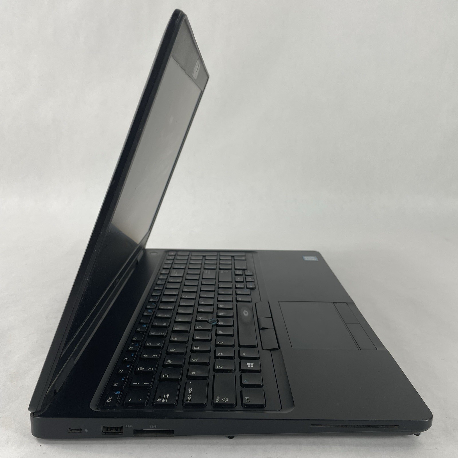 Dell Latitude 5591 15.6″ i7-8850U 2.60 GHz 8 GB RAM No SSD No OS No Battery