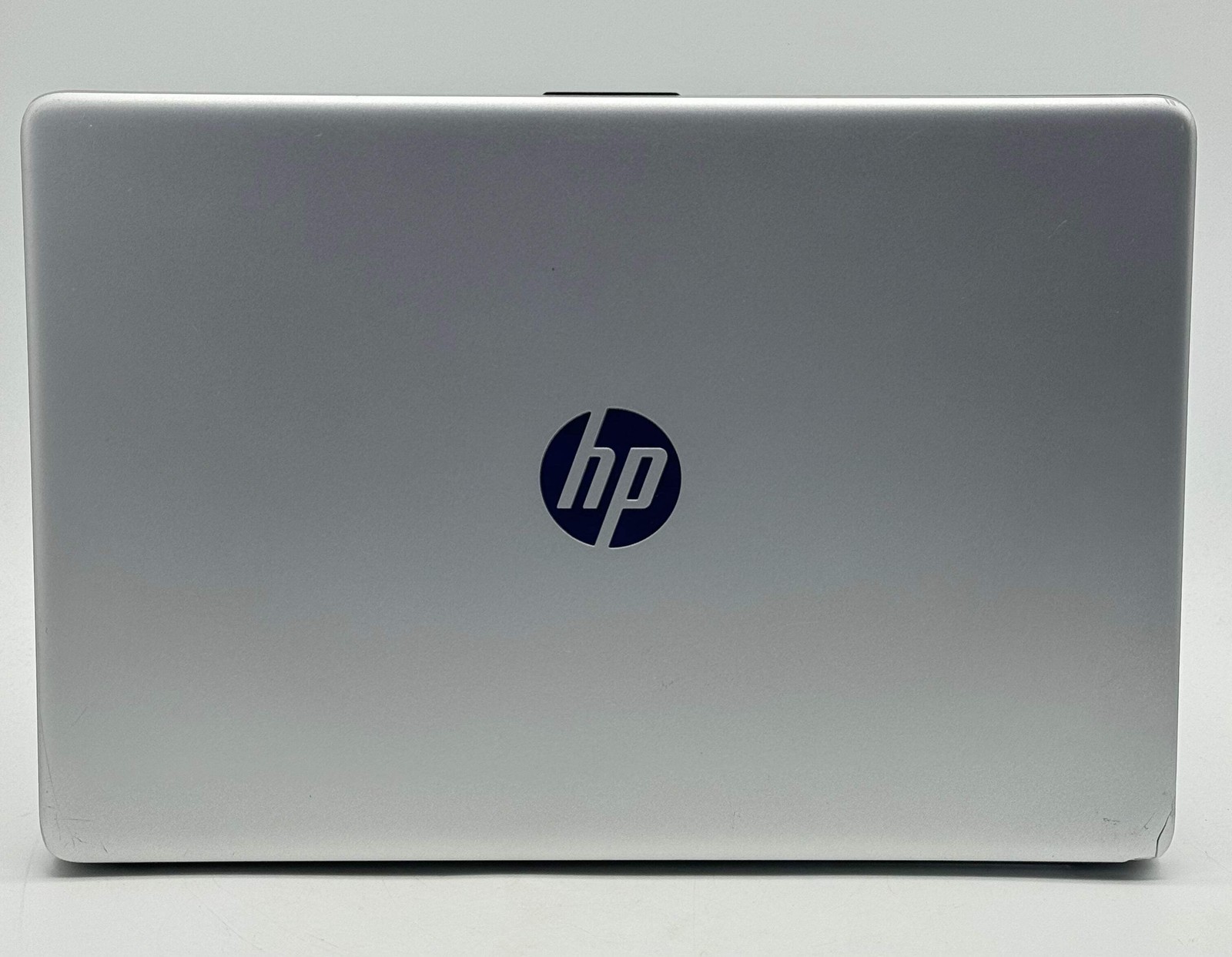 HP 15-DY2702DX 15.6″ Core i3 11th Gen 8GB 256GB Silver – Won’t Boot For Parts