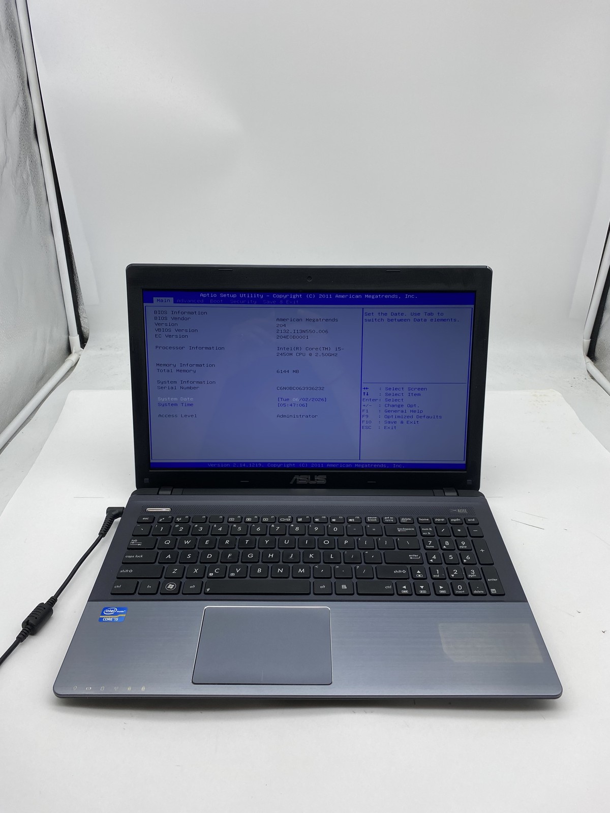 Asus U57A Laptop Intel Core i5 2450M 2.5GHz 6GB RAM 750GB HDD No OS