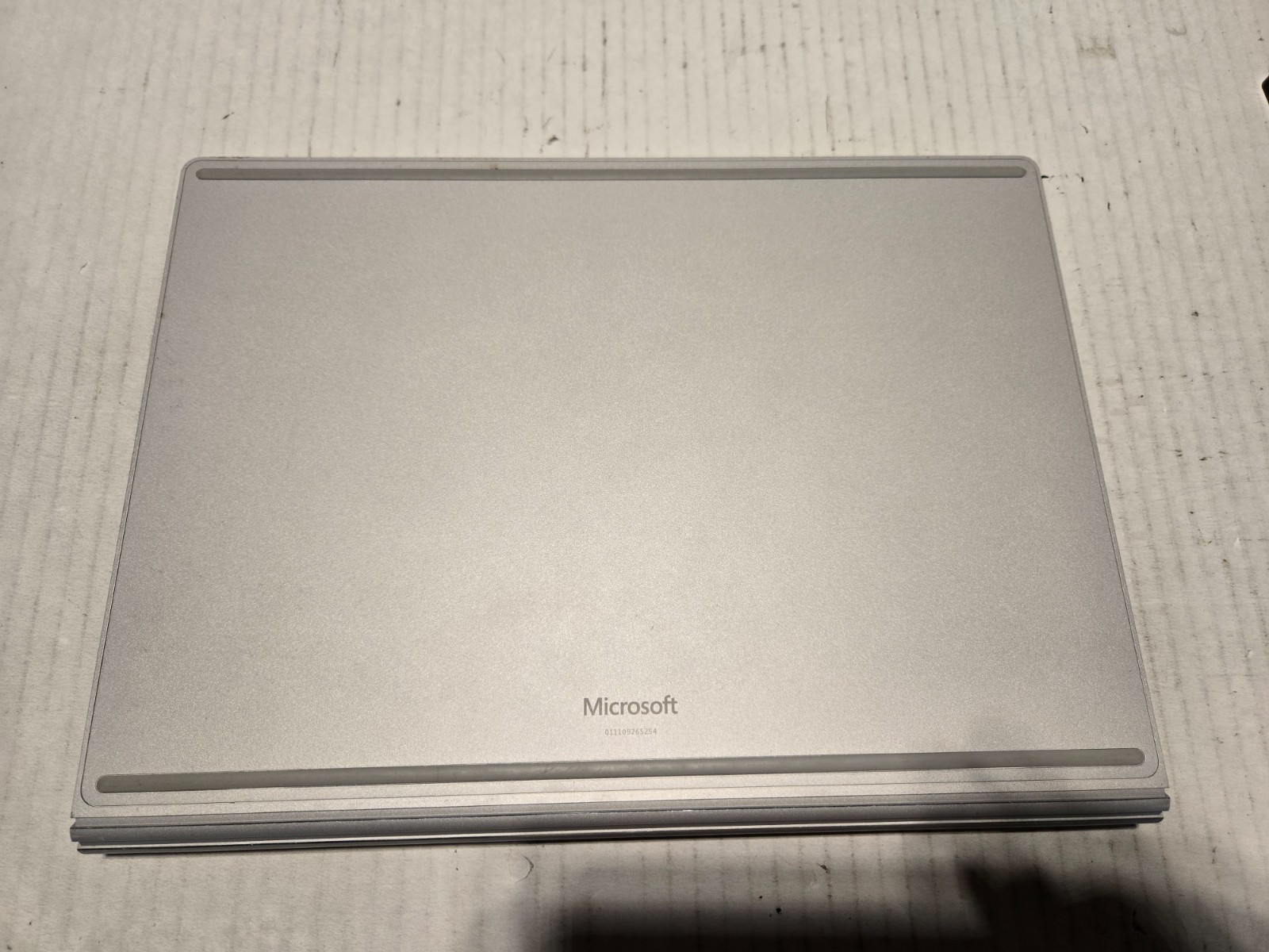 Microsoft Surface Book 13.3″ Touch Laptop Core i7-6600U 8GB 256GB Win10 Nice One