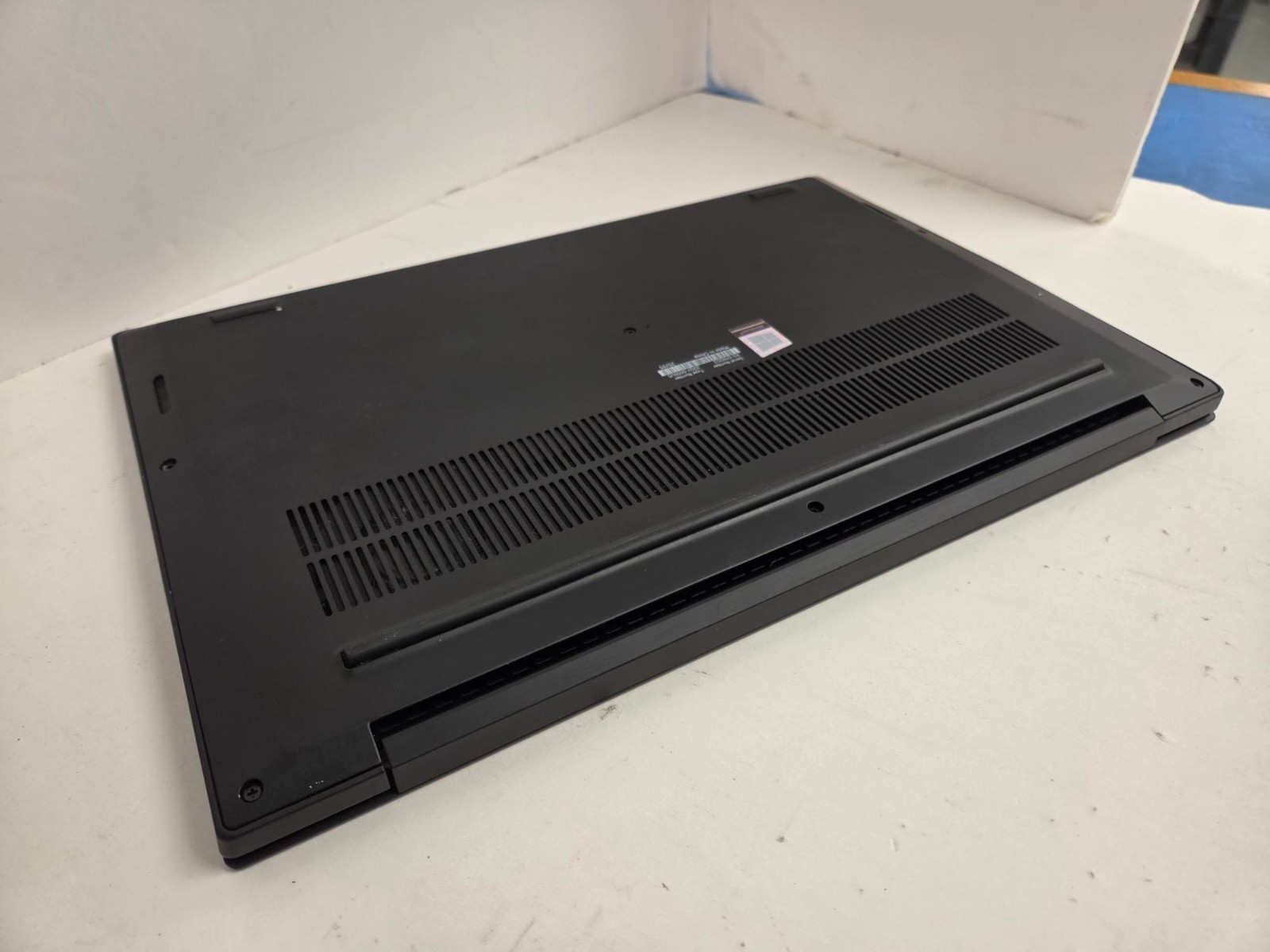 LENOVO X1 Extreme 2nd Gen 15.6″ i7-9750H 16gb 512gb 20QV0009US laptop R90Y8DD3