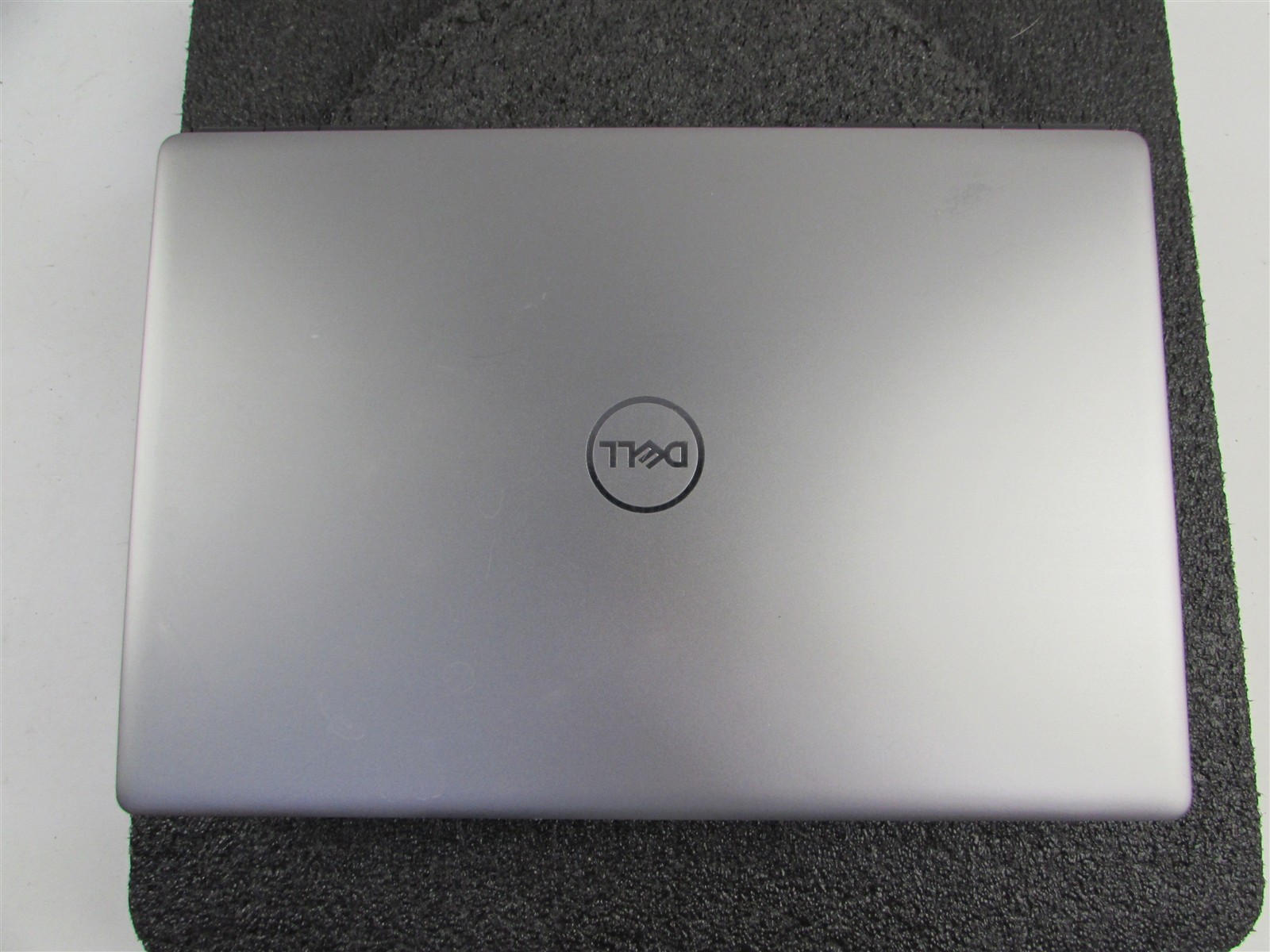 DELL PRECISION 7550 1FHD I7-10850H 1TB SSD 32GB RAM RTX3000 WIN 11 PRO NO BATT