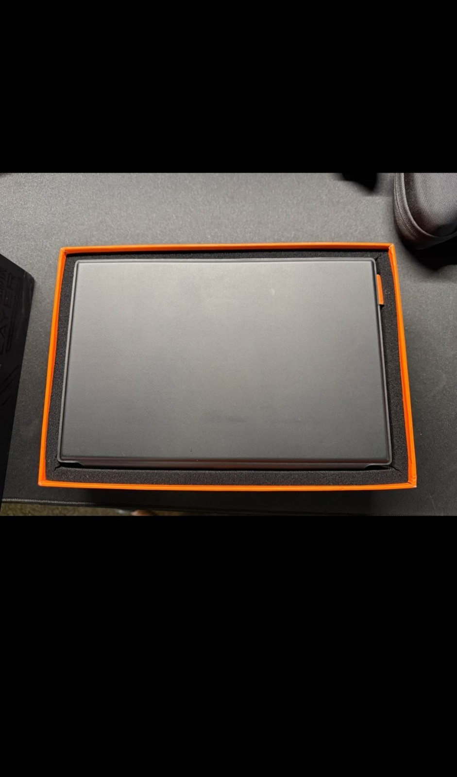 Onexplayer X1 / AMD8840U, 10.95″ 120Hz, 32 GB RAM, 1 TB SSD