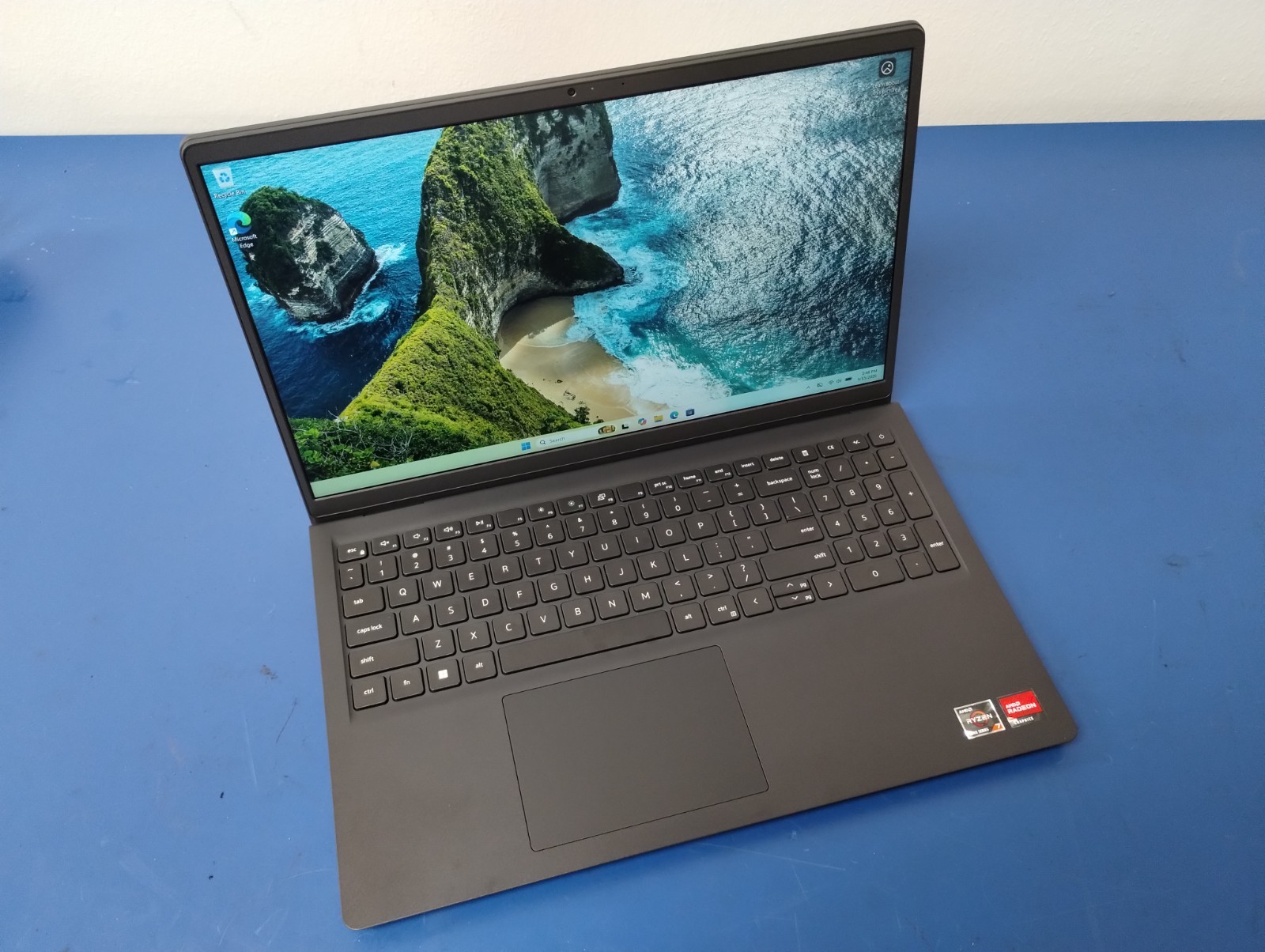 DELL 15 DC15255 G8MK9, AMD Ryzen 7 7730U, 2.00 GHz, 16 GB RAM, 512 GB NVMe SSD