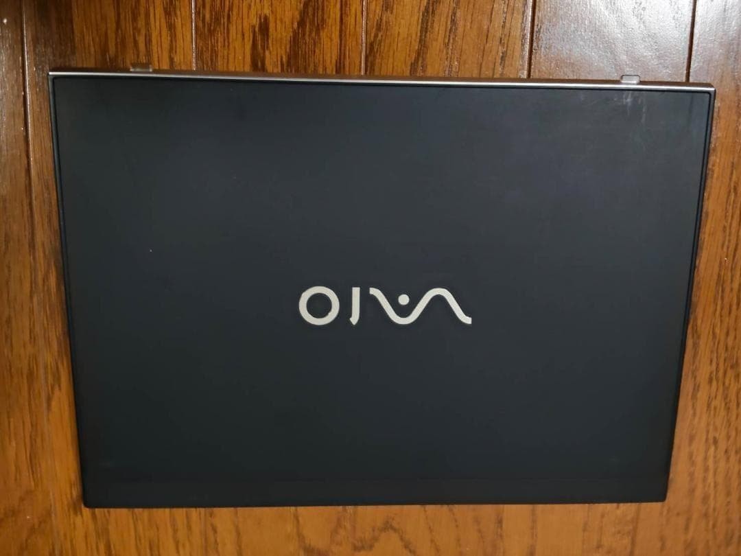 Ultra Light Carbon VAIO SX12 VJS123C12N i7 1065G7 Iris Plus 8GB SSD 256GB 12.5″