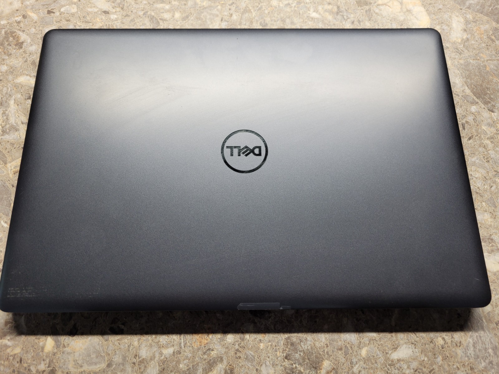 Dell Inspiron 5575 15.6″ FHD Ryzen 5 2500U 2GHz 8GB 256GB SSD Win 11
